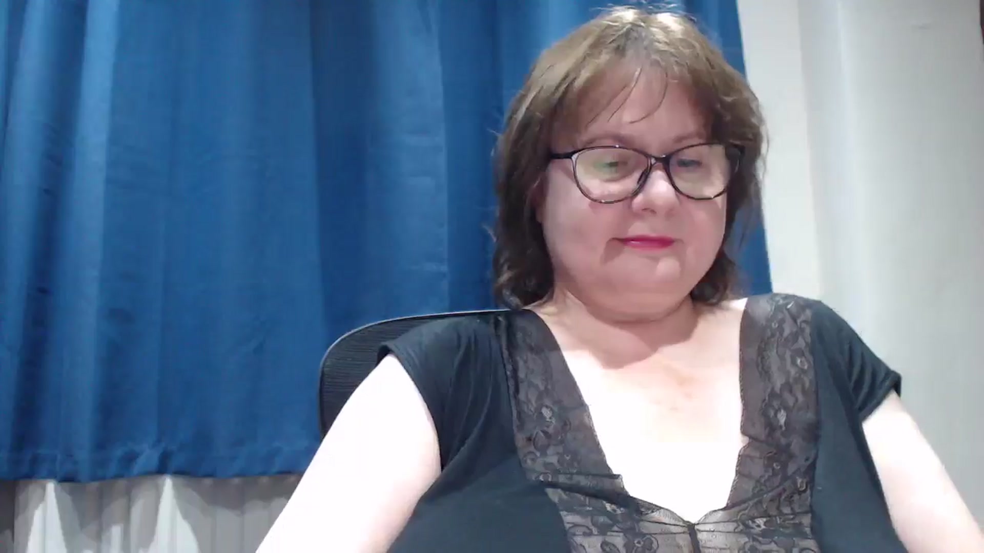 Gallery image thumbnail from PurpleAurora's myfreecams stream on, 08/12/2025, 22:09 image 13 of 20