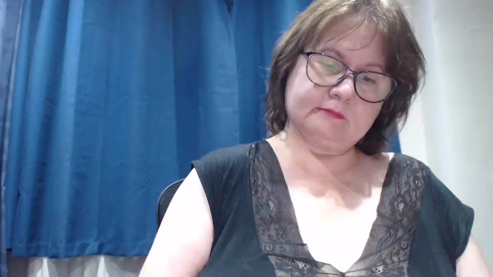 Gallery image thumbnail from PurpleAurora's myfreecams stream on, 08/12/2025, 22:09 image 14 of 20