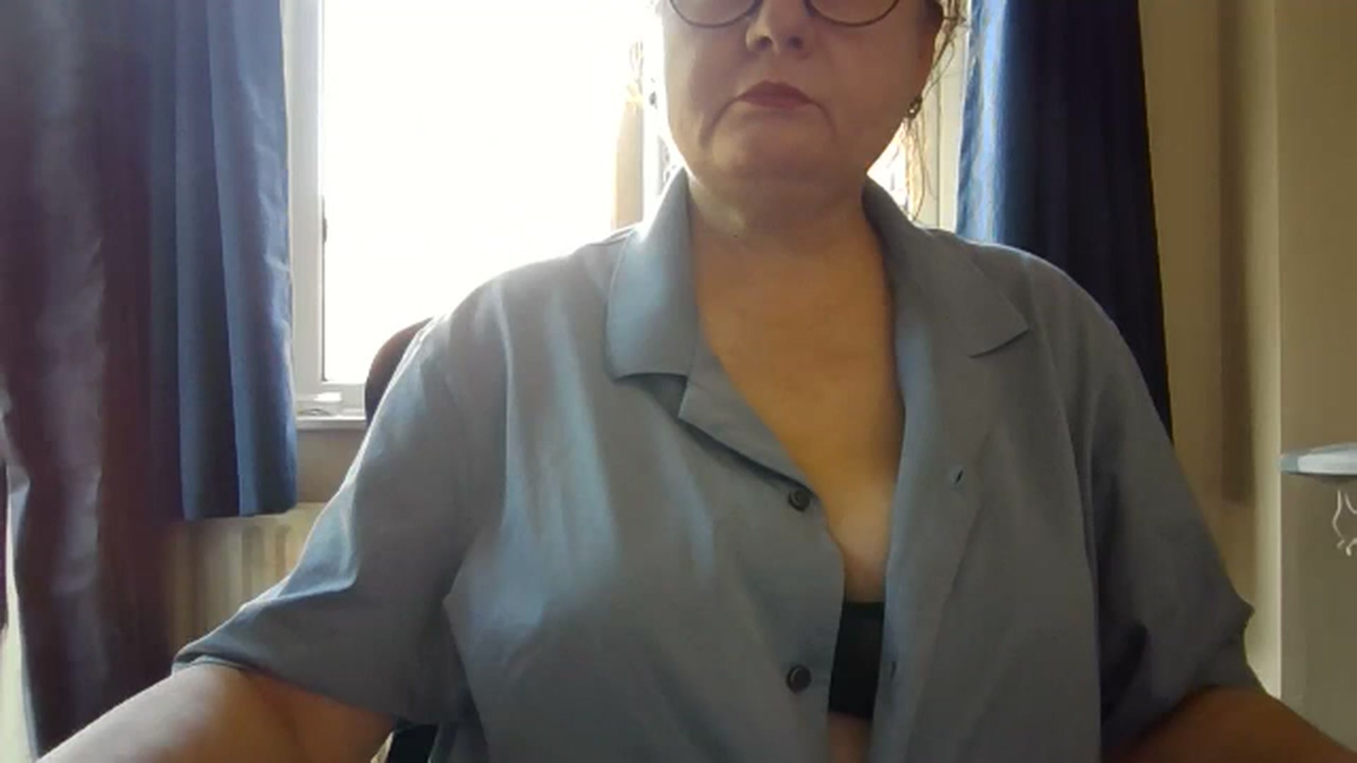 Gallery image thumbnail from PurpleAurora's myfreecams stream on, 08/15/2025, 12:35 image 17 of 20