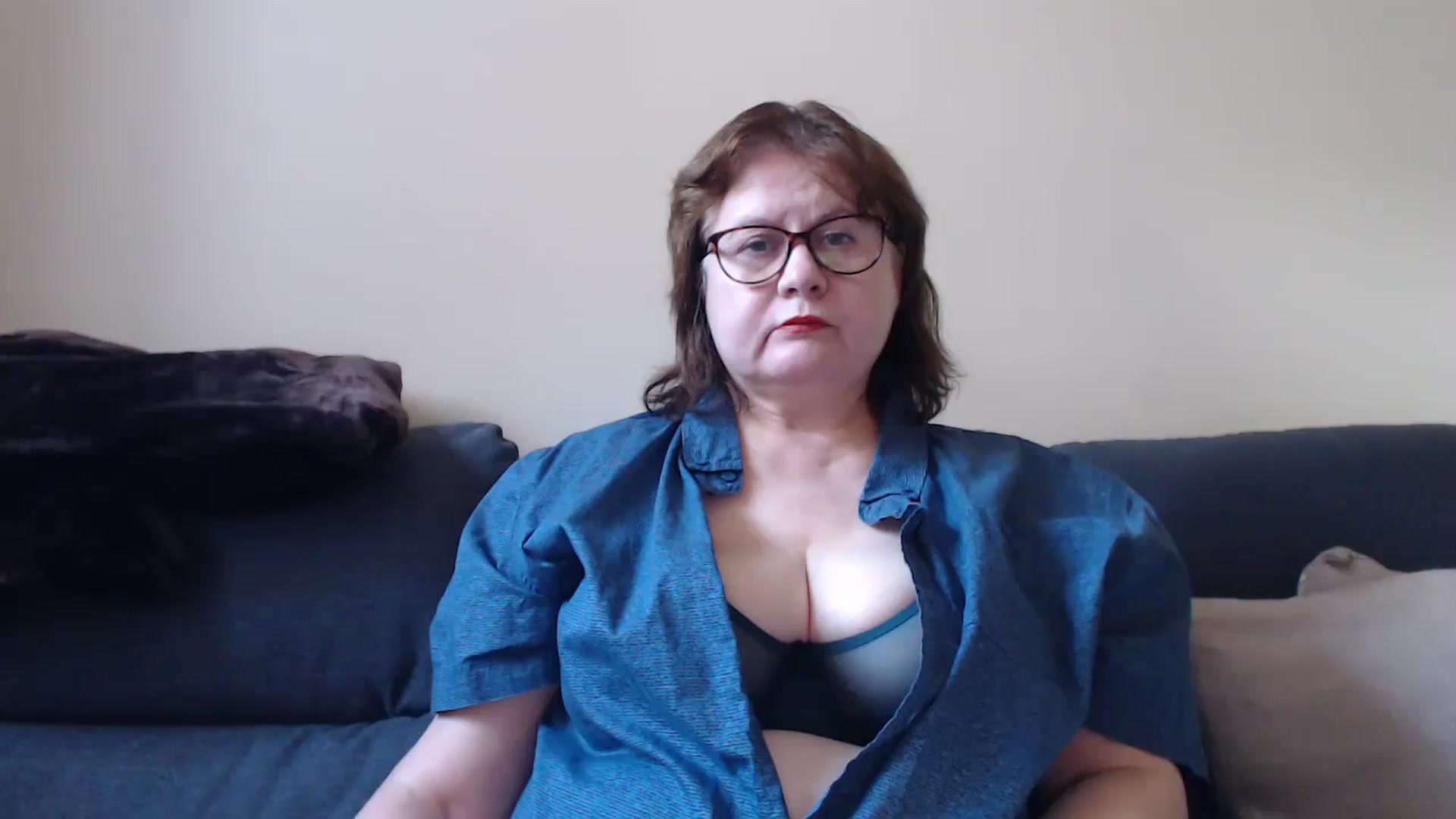 Gallery image thumbnail from PurpleAurora's myfreecams stream on, 08/17/2025, 12:48 image 15 of 20