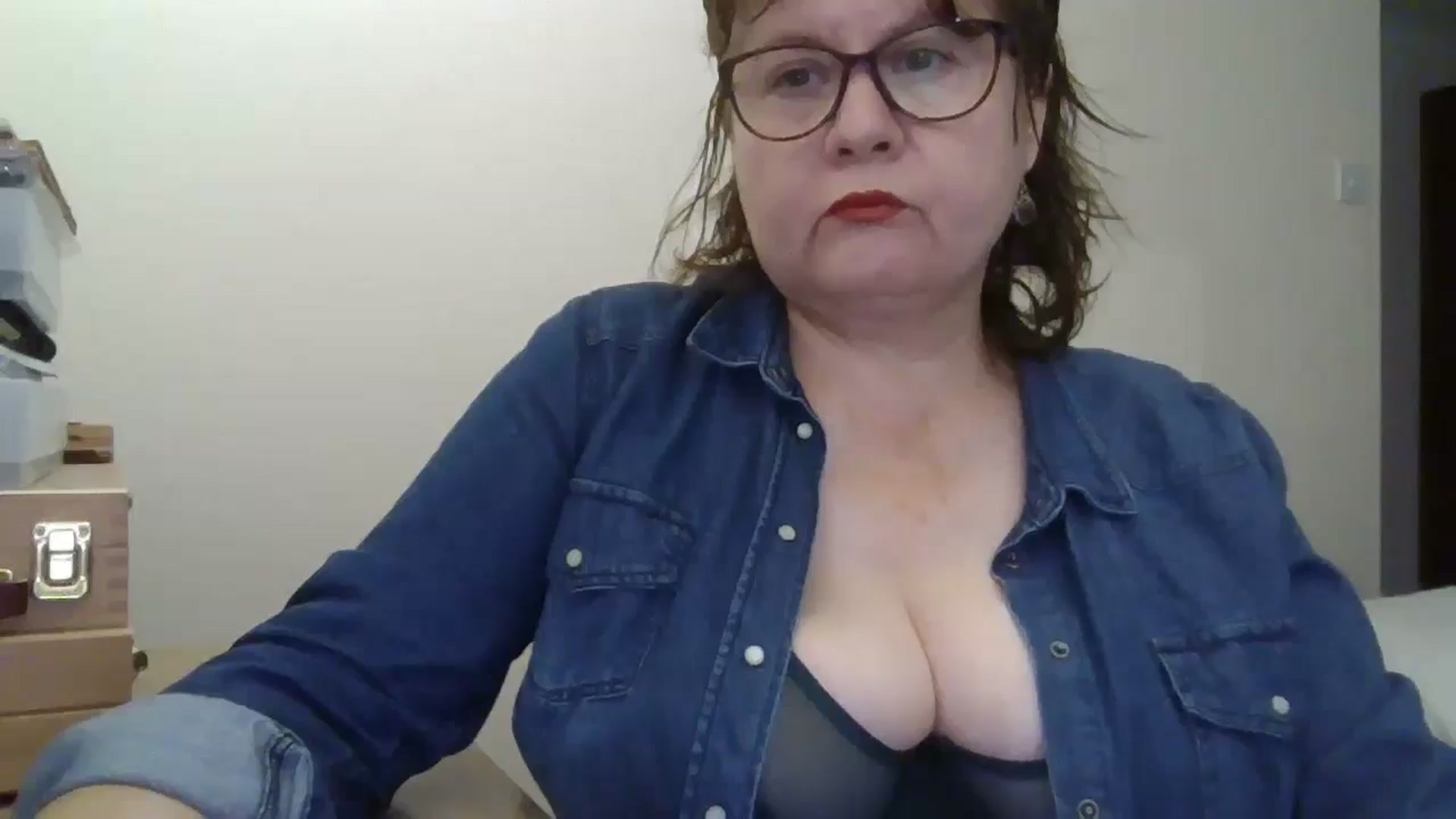 Gallery image thumbnail from PurpleAurora's myfreecams stream on, 08/25/2025, 18:18 image 12 of 20