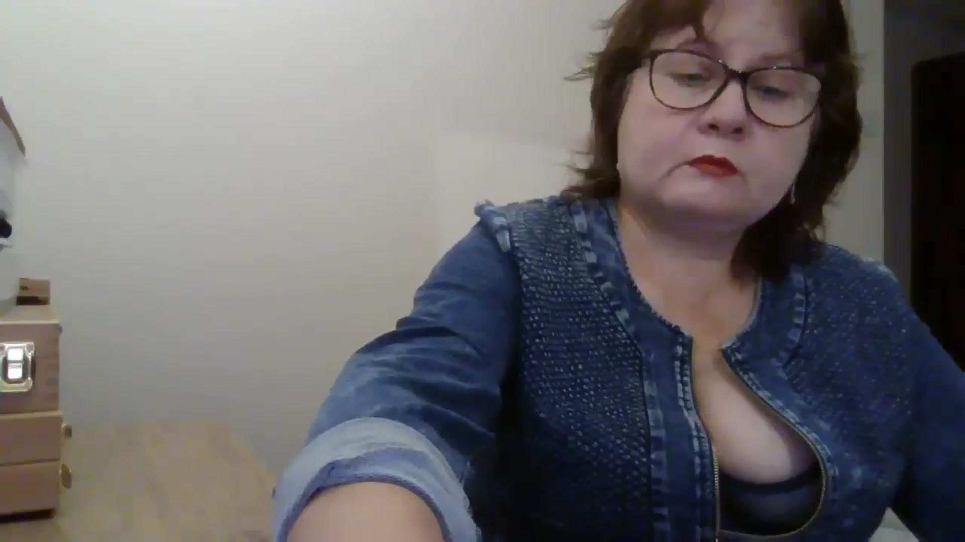 Gallery image thumbnail from PurpleAurora's myfreecams stream on, 08/30/2025, 17:31 image 12 of 20