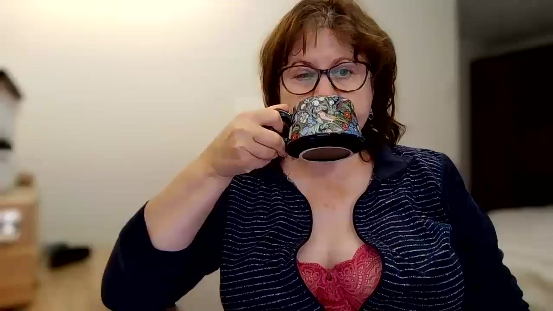 Gallery image thumbnail from PurpleAurora's myfreecams stream on, 09/28/2025, 14:59 image 3 of 20