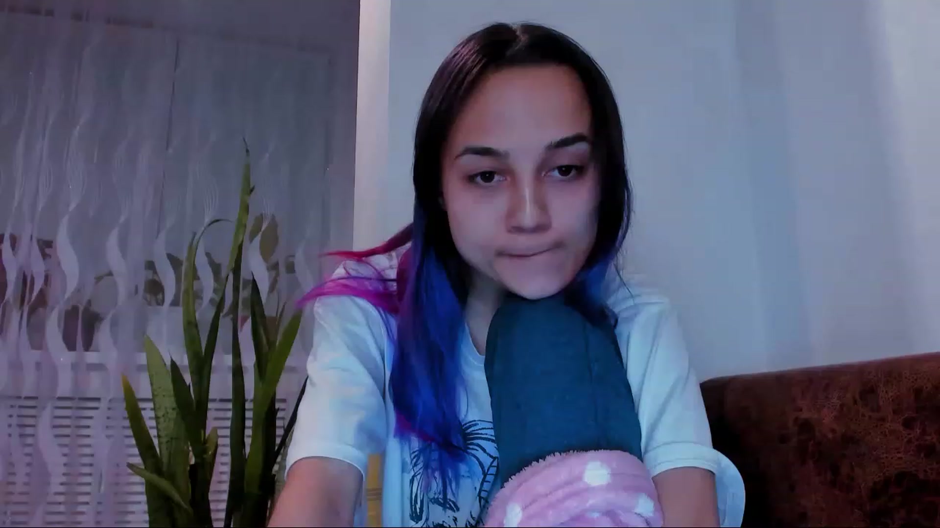 Gallery image thumbnail from PurpleJuno's myfreecams stream on, 11/26/2022, 23:28 image 6 of 20