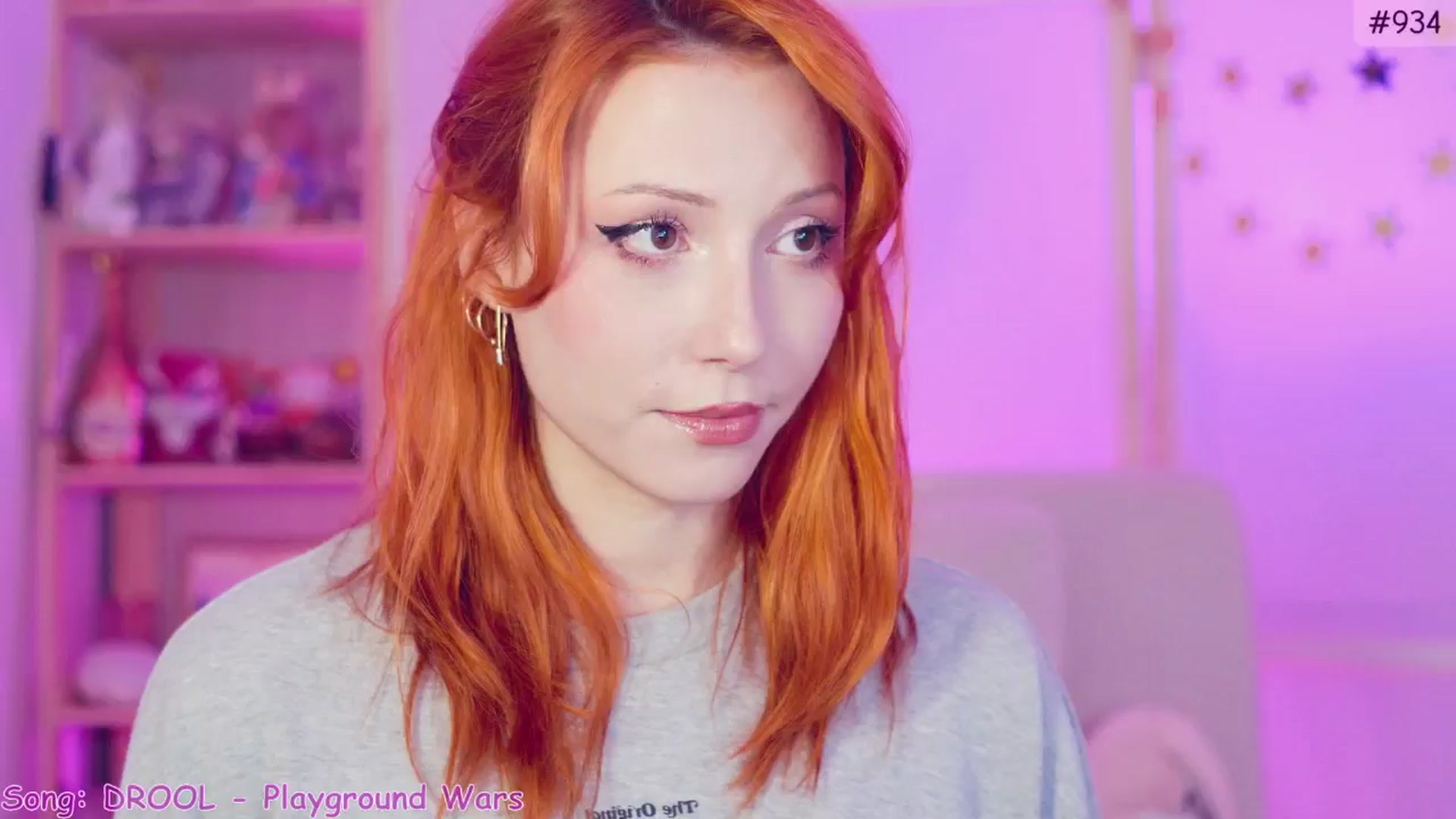 Gallery image thumbnail from Purrelove's myfreecams stream on, 11/10/2024, 08:25 image 15 of 20