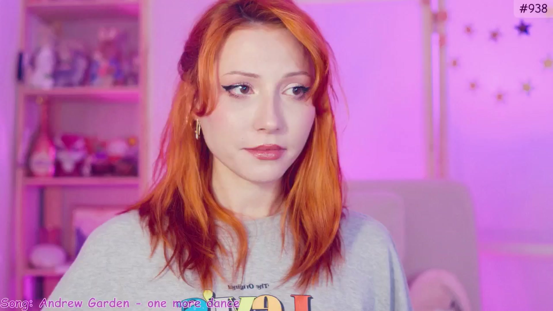 Gallery image thumbnail from Purrelove's myfreecams stream on, 11/10/2024, 08:25 image 10 of 20