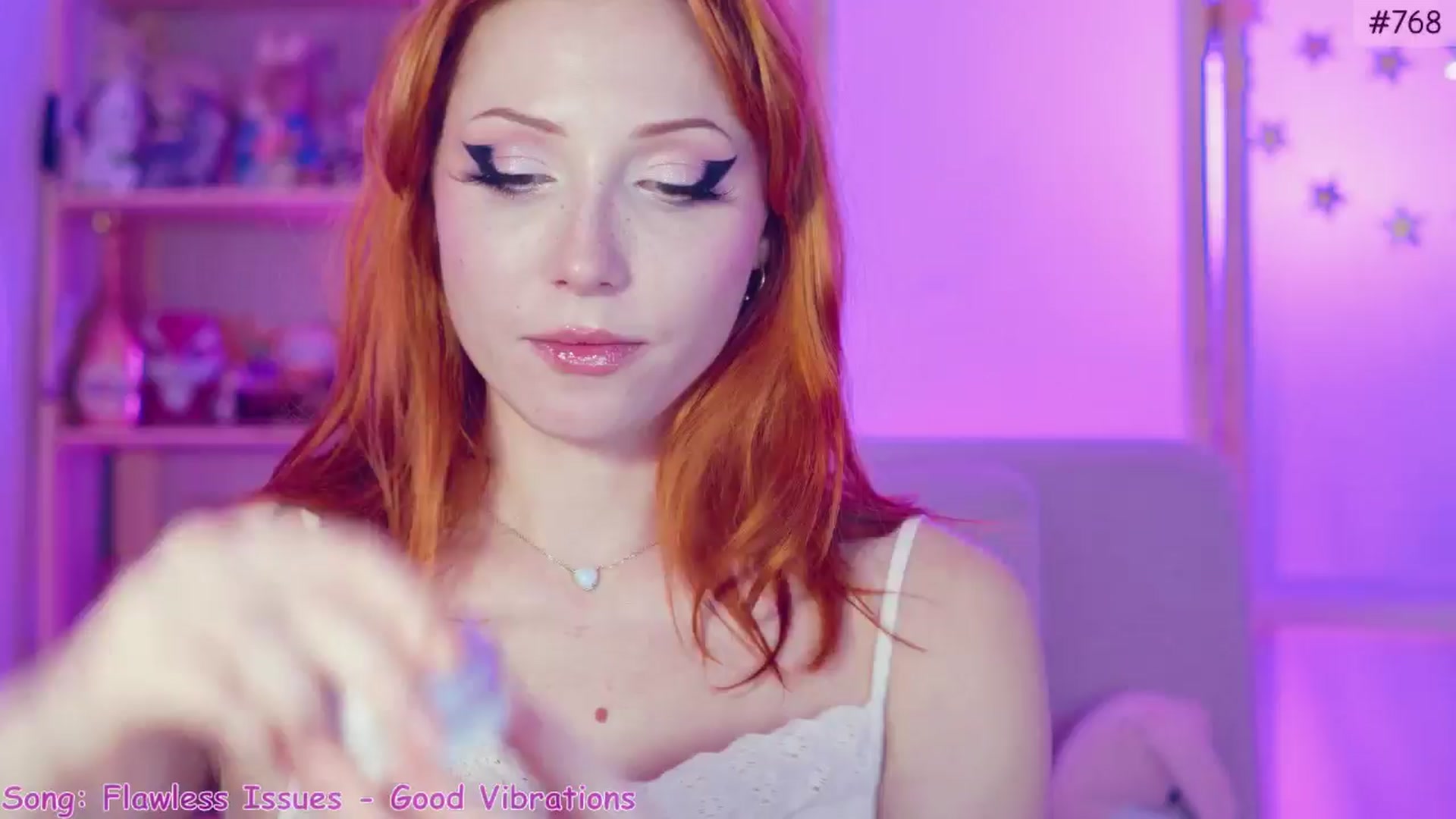 Gallery image thumbnail from Purrelove's myfreecams stream on, 11/14/2024, 13:00 image 17 of 20