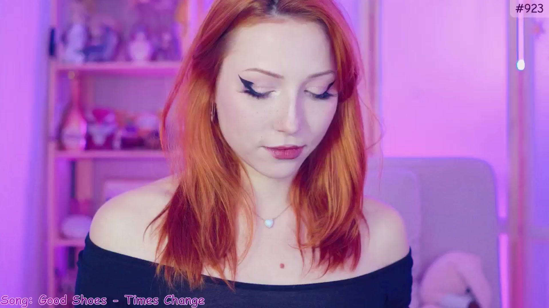 Gallery image thumbnail from Purrelove's myfreecams stream on, 11/17/2024, 07:44 image 2 of 20