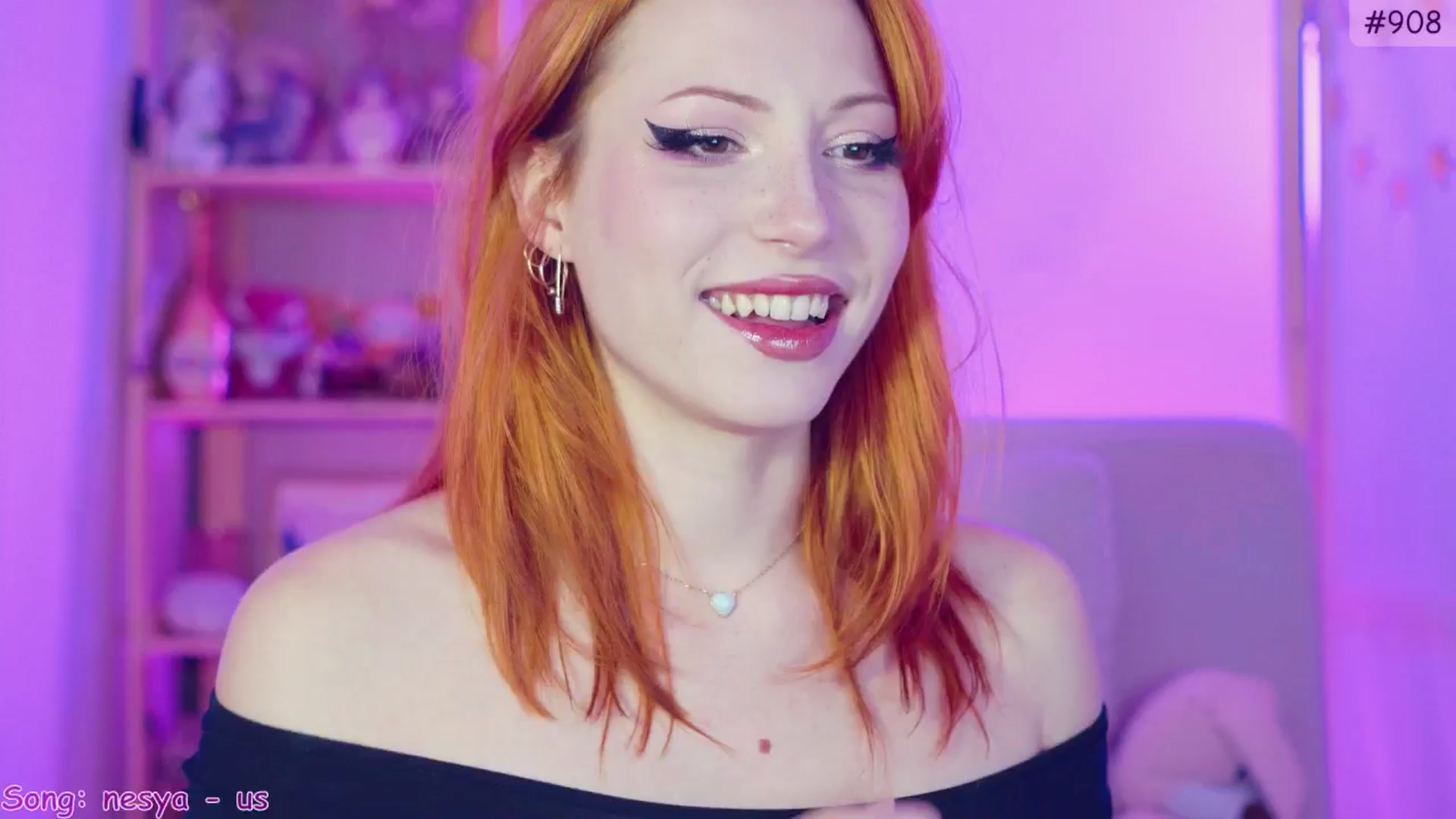 Gallery image thumbnail from Purrelove's myfreecams stream on, 11/17/2024, 10:05 image 1 of 20