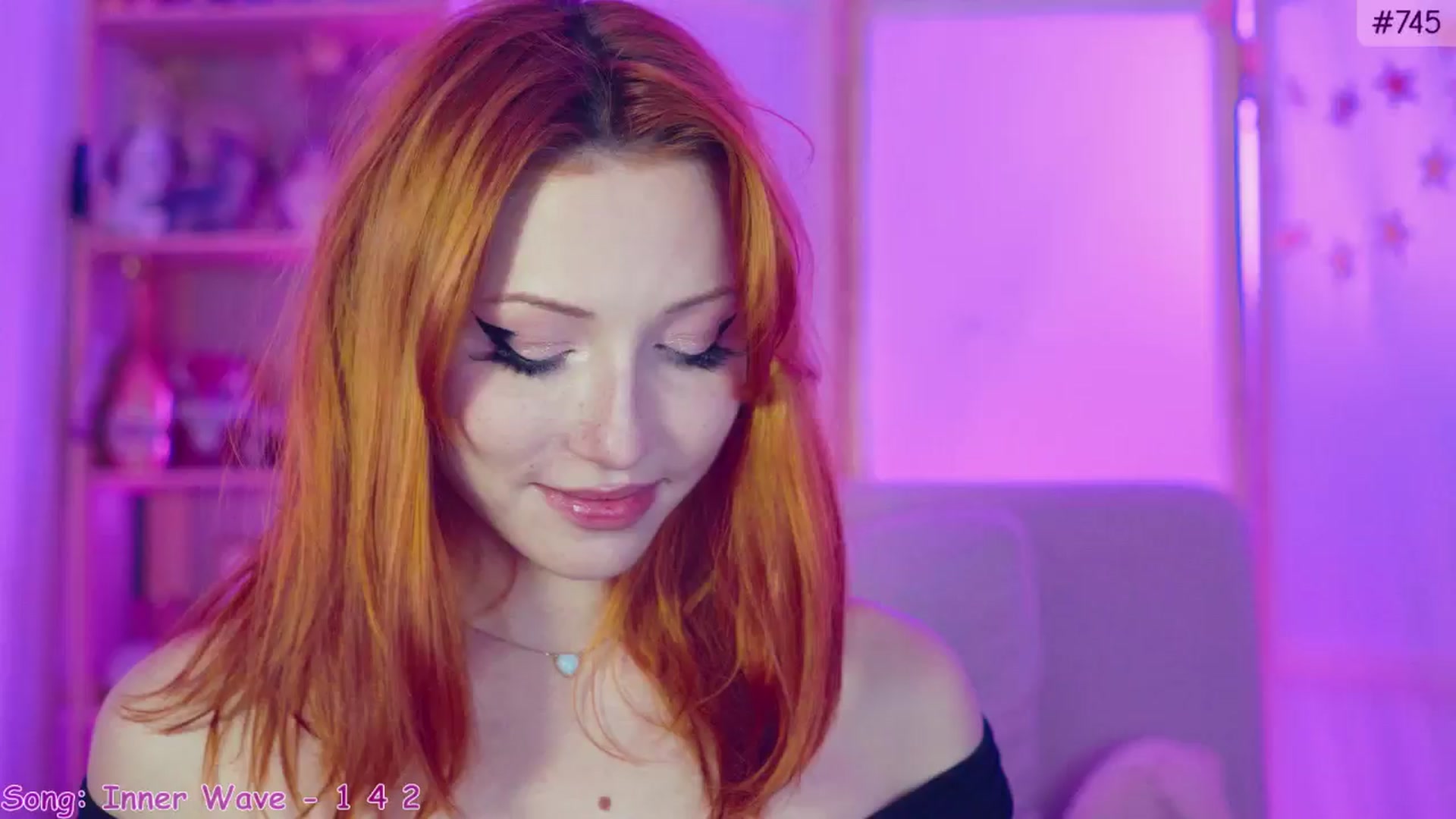 Gallery image thumbnail from Purrelove's myfreecams stream on, 11/17/2024, 12:18 image 18 of 20