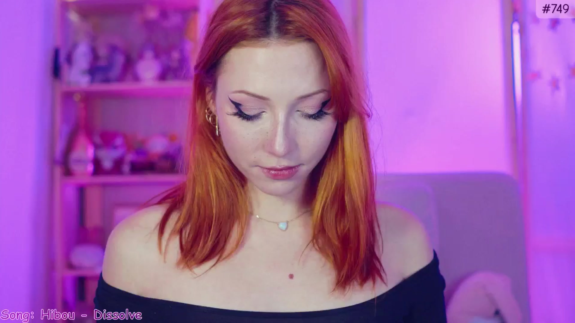 Gallery image thumbnail from Purrelove's myfreecams stream on, 11/17/2024, 12:18 image 13 of 20