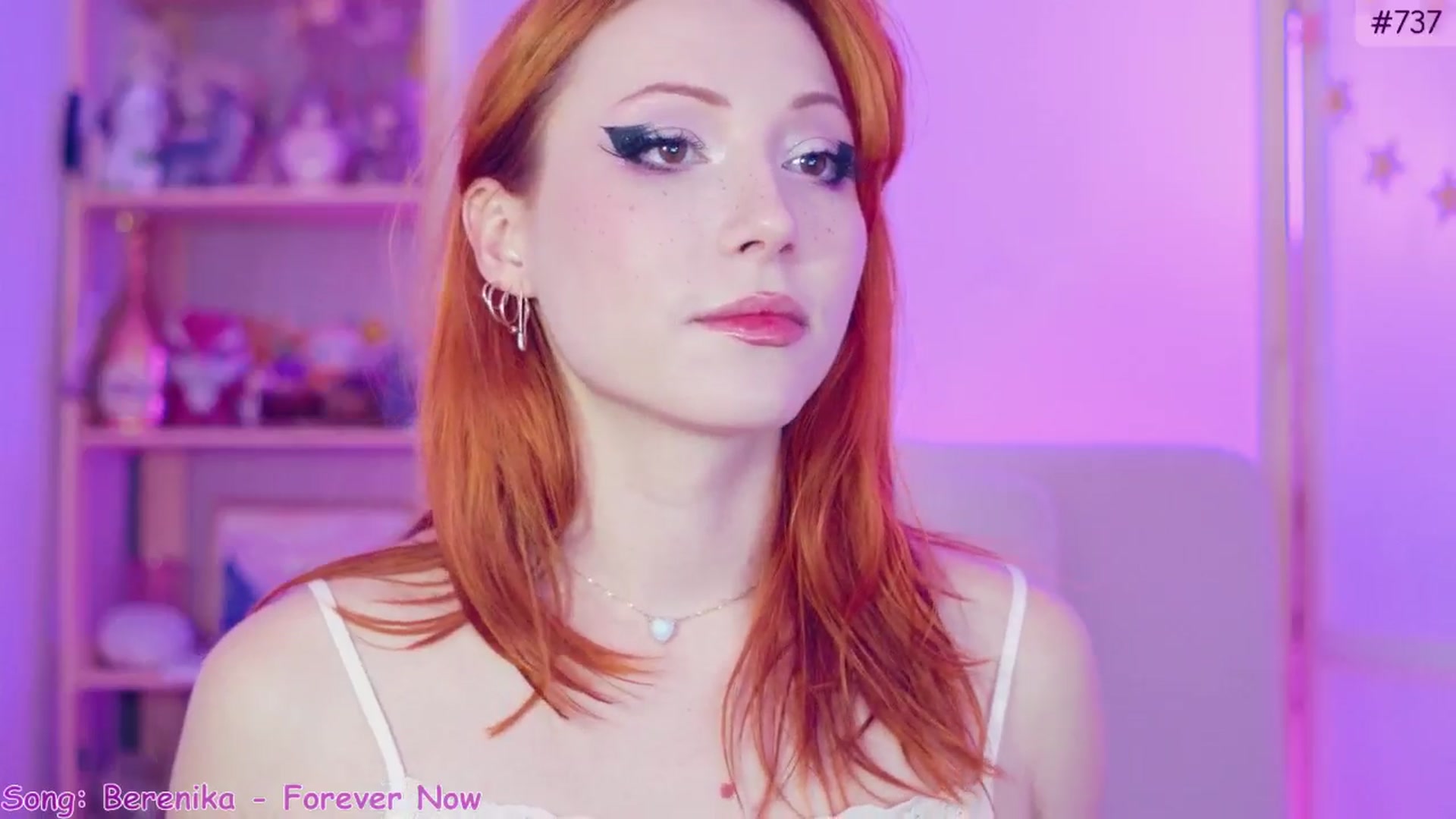 Gallery image thumbnail from Purrelove's myfreecams stream on, 11/18/2024, 08:39 image 20 of 20