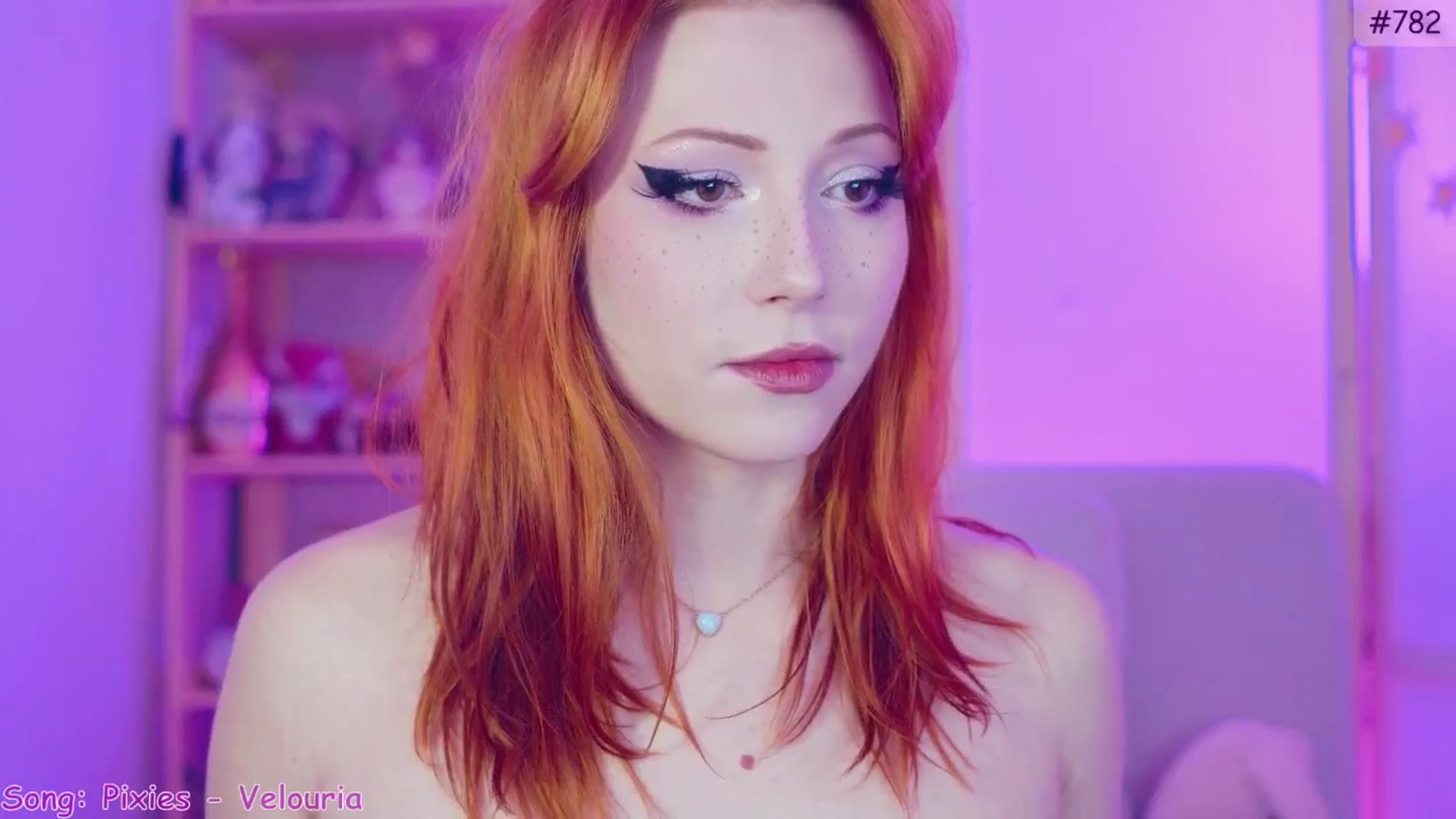Gallery image thumbnail from Purrelove's myfreecams stream on, 11/18/2024, 08:39 image 7 of 20