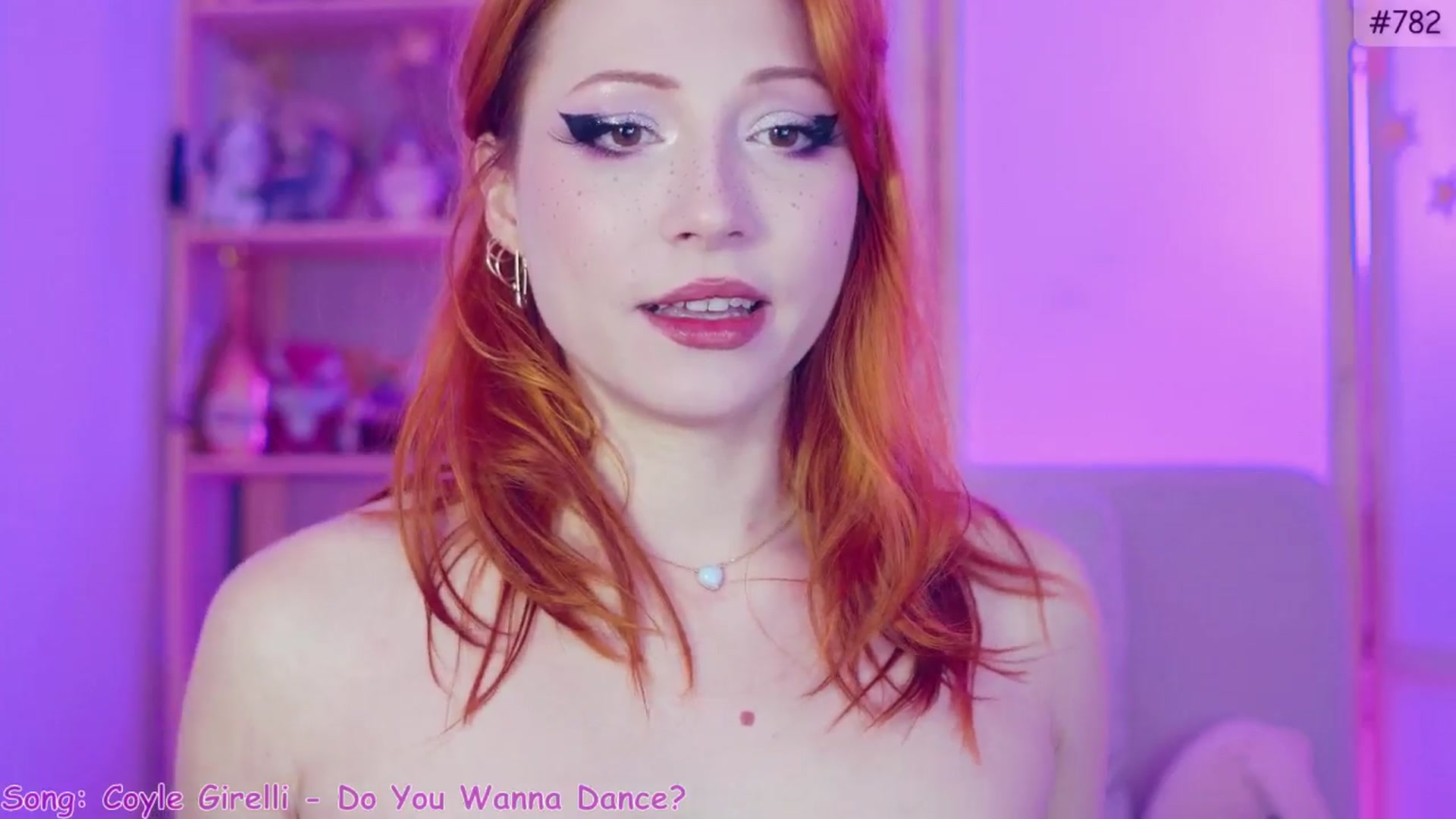 Gallery image thumbnail from Purrelove's myfreecams stream on, 11/18/2024, 08:39 image 4 of 20