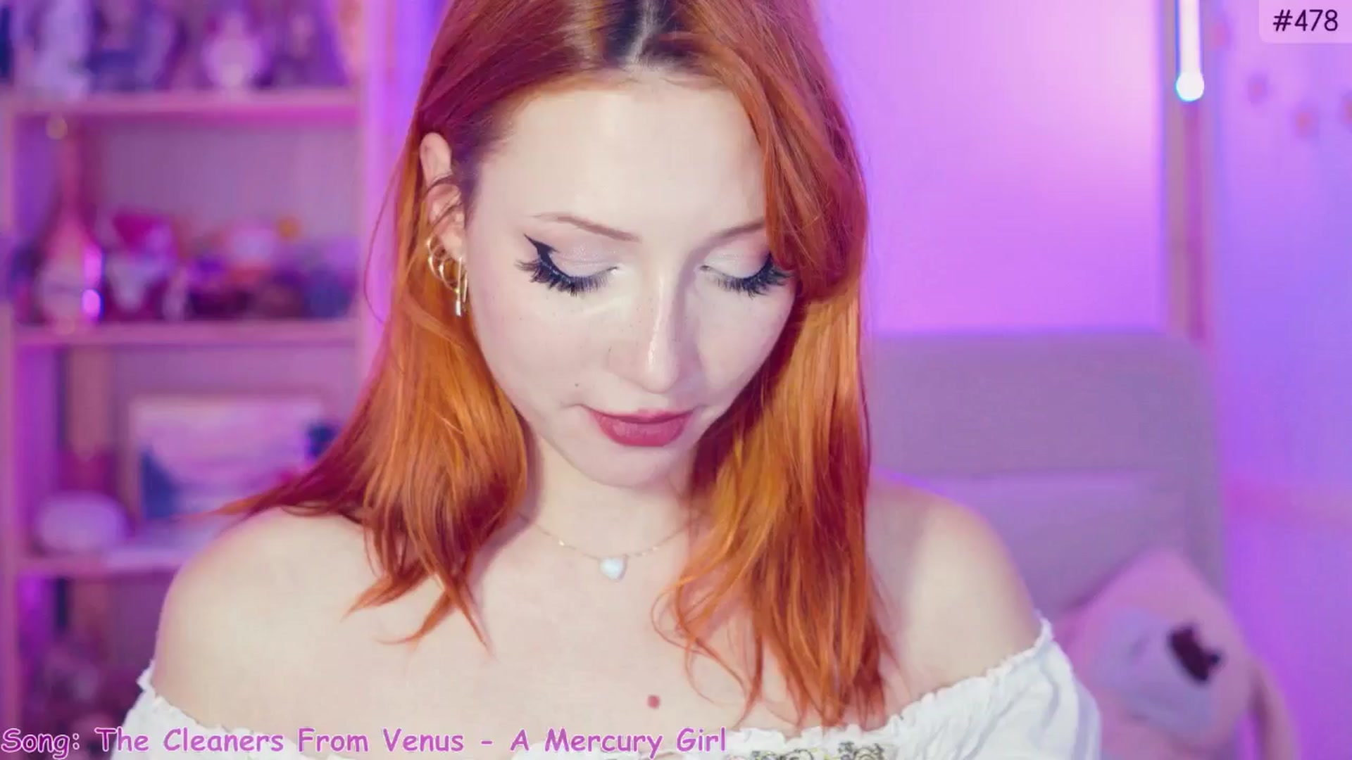 Gallery image thumbnail from Purrelove's myfreecams stream on, 11/28/2024, 16:26 image 8 of 20