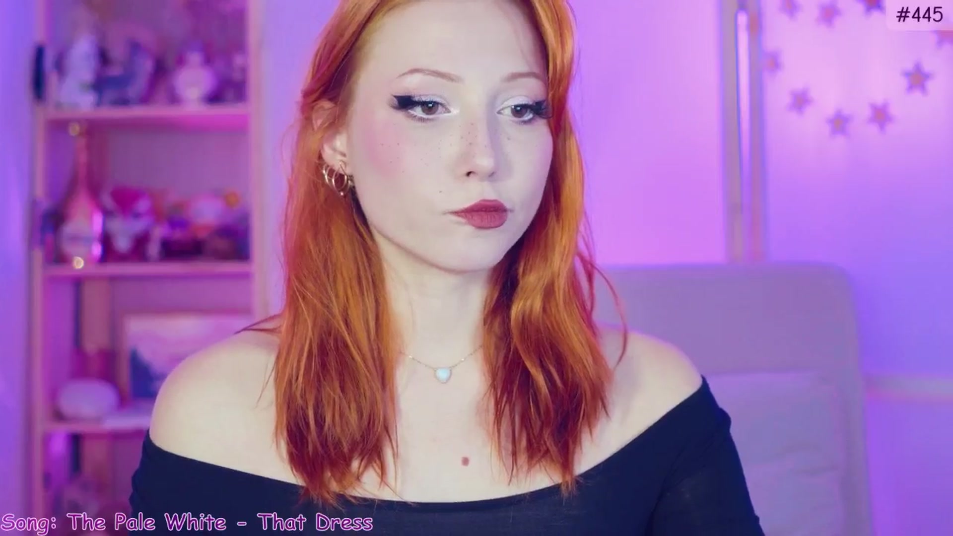 Gallery image thumbnail from Purrelove's myfreecams stream on, 11/30/2024, 08:21 image 9 of 20