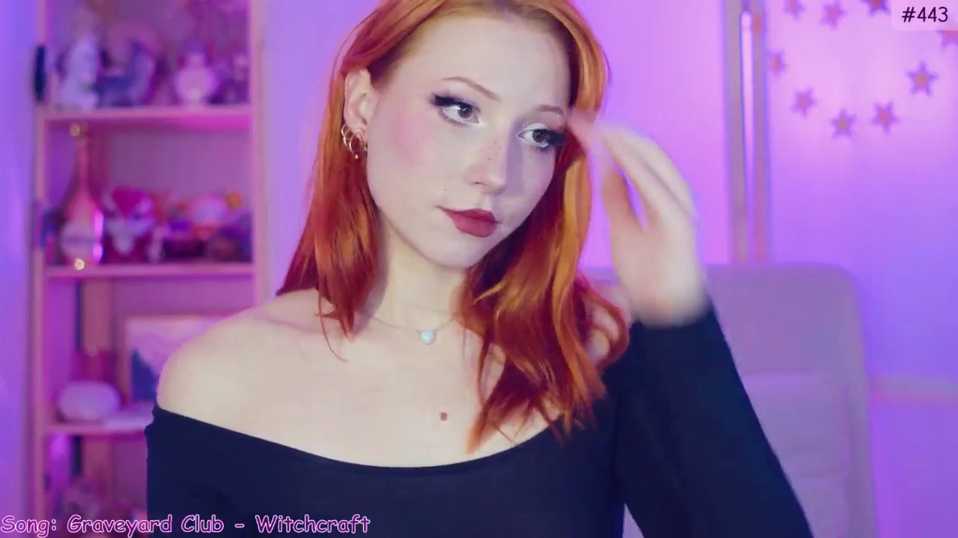 Gallery image thumbnail from Purrelove's myfreecams stream on, 11/30/2024, 08:21 image 15 of 20