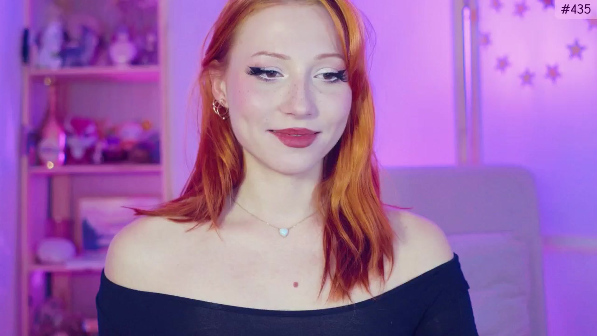 Gallery image thumbnail from Purrelove's myfreecams stream on, 11/30/2024, 13:12 image 4 of 20