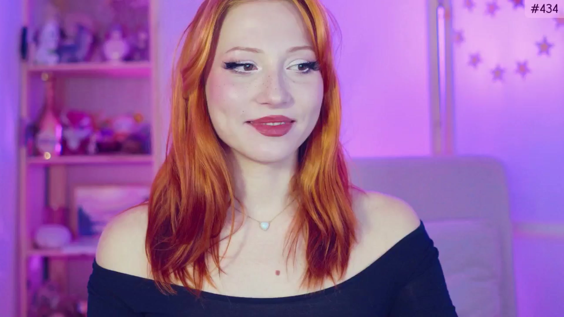 Gallery image thumbnail from Purrelove's myfreecams stream on, 11/30/2024, 13:12 image 5 of 20
