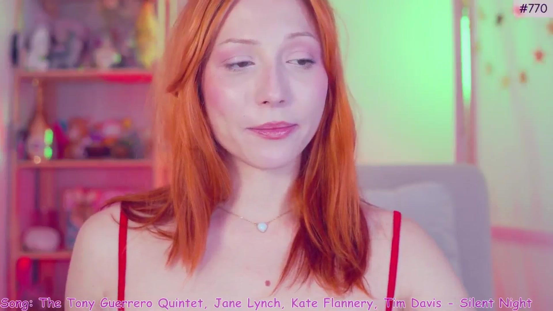 Gallery image thumbnail from Purrelove's myfreecams stream on, 12/07/2024, 08:30 image 12 of 20