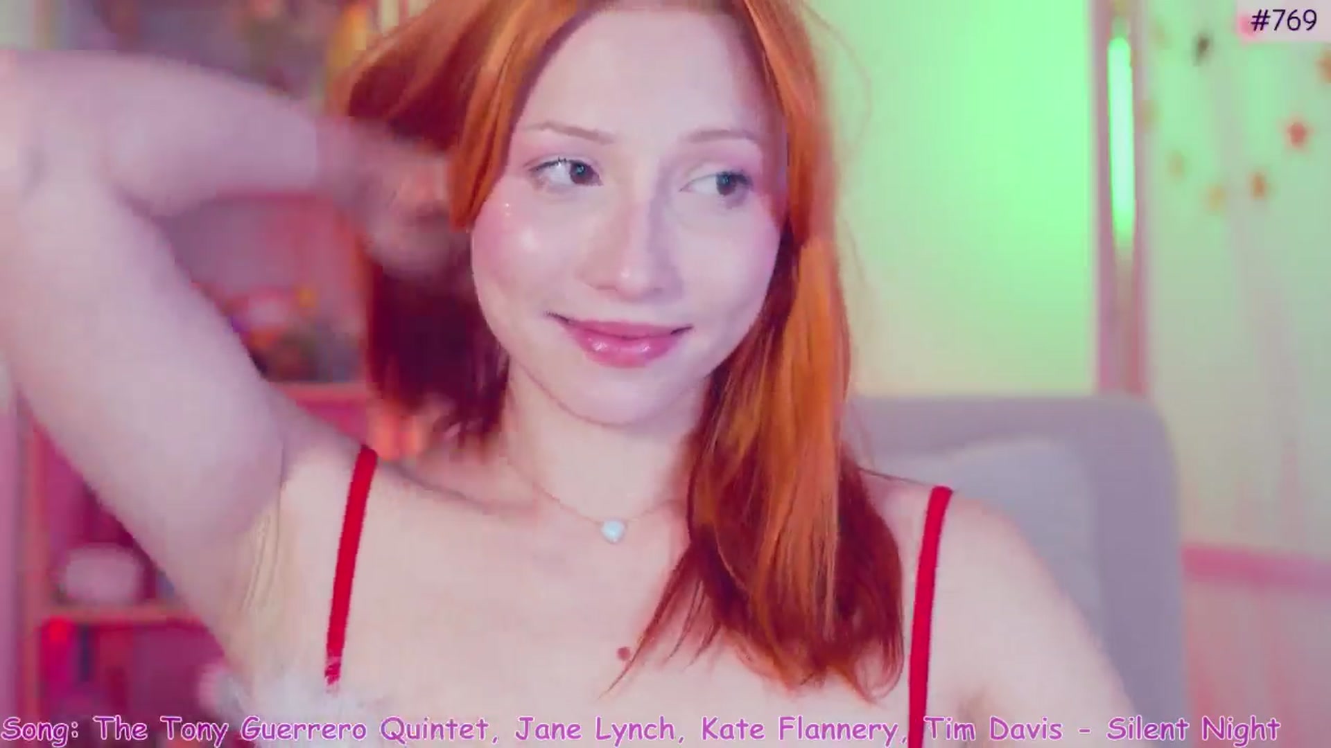 Gallery image thumbnail from Purrelove's myfreecams stream on, 12/07/2024, 08:30 image 10 of 20
