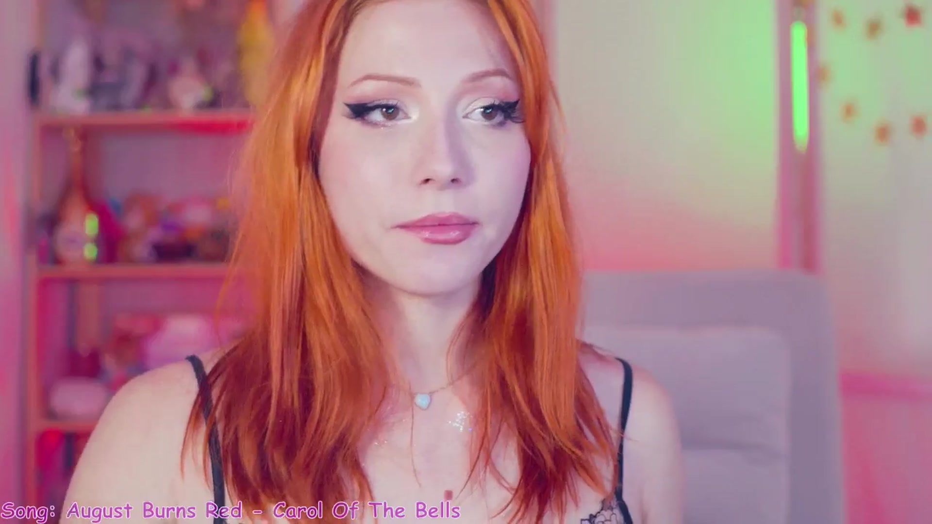 Gallery image thumbnail from Purrelove's myfreecams stream on, 12/08/2024, 09:35 image 10 of 20