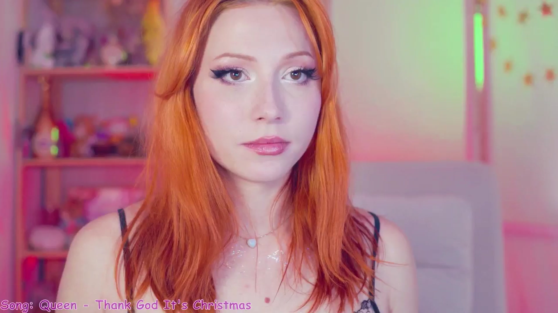 Gallery image thumbnail from Purrelove's myfreecams stream on, 12/08/2024, 09:35 image 4 of 20