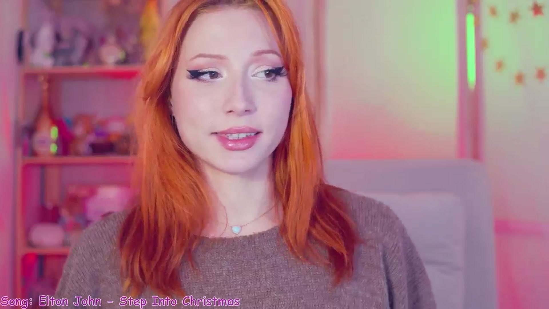 Gallery image thumbnail from Purrelove's myfreecams stream on, 12/08/2024, 09:35 image 16 of 20