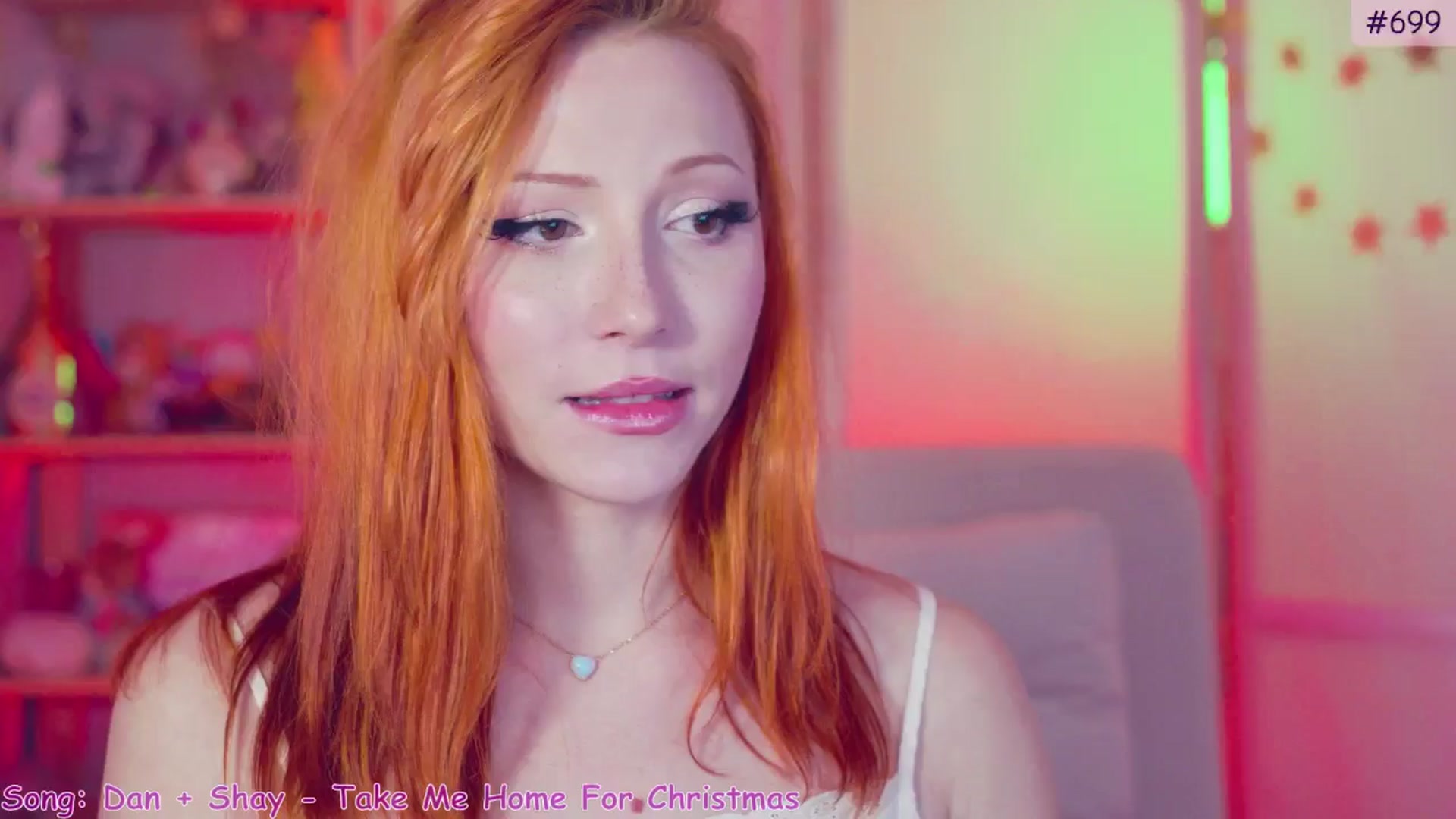 Gallery image thumbnail from Purrelove's myfreecams stream on, 12/12/2024, 13:48 image 9 of 20