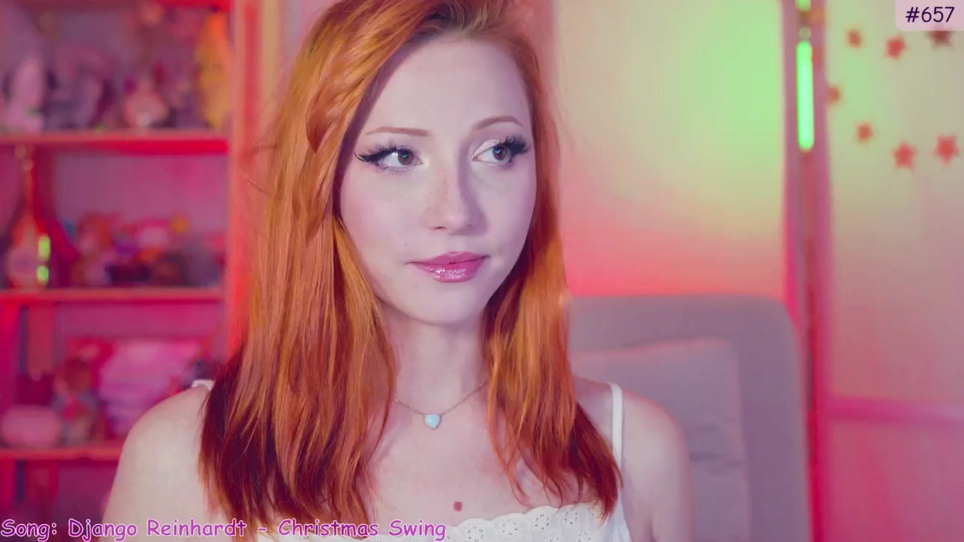 Gallery image thumbnail from Purrelove's myfreecams stream on, 12/12/2024, 13:48 image 12 of 20