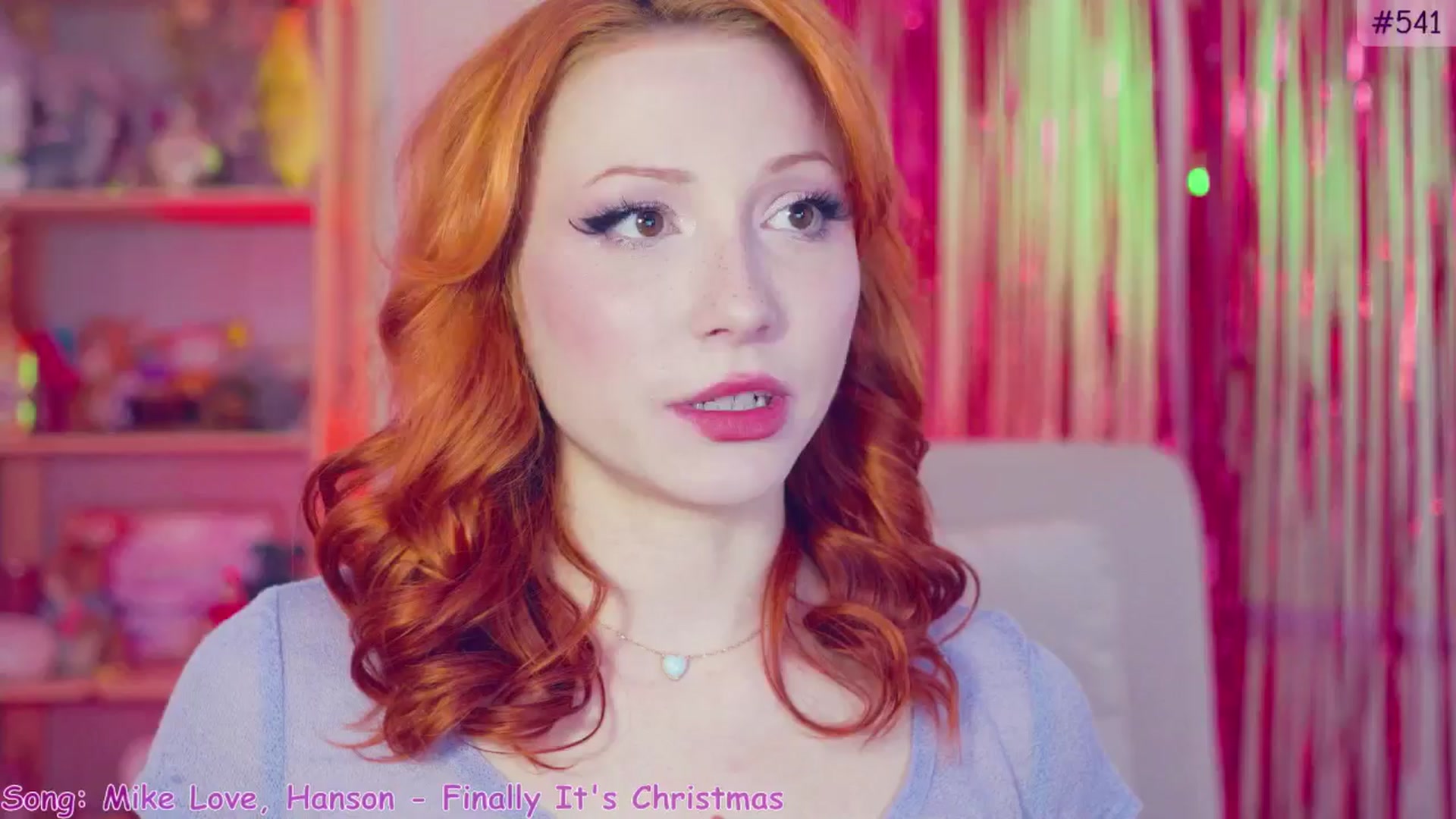 Gallery image thumbnail from Purrelove's myfreecams stream on, 12/15/2024, 08:43 image 14 of 20