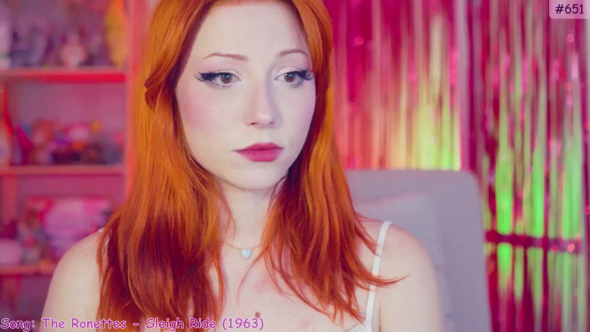 Gallery image thumbnail from Purrelove's myfreecams stream on, 12/20/2024, 08:19 image 4 of 20