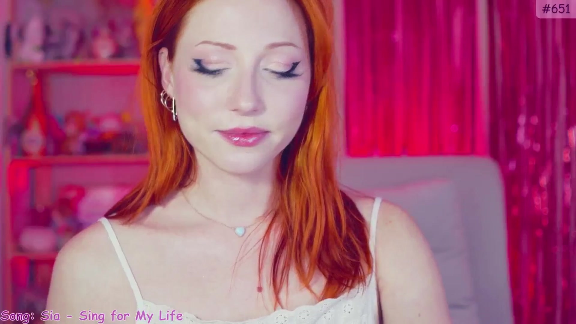 Gallery image thumbnail from Purrelove's myfreecams stream on, 12/20/2024, 15:56 image 8 of 20