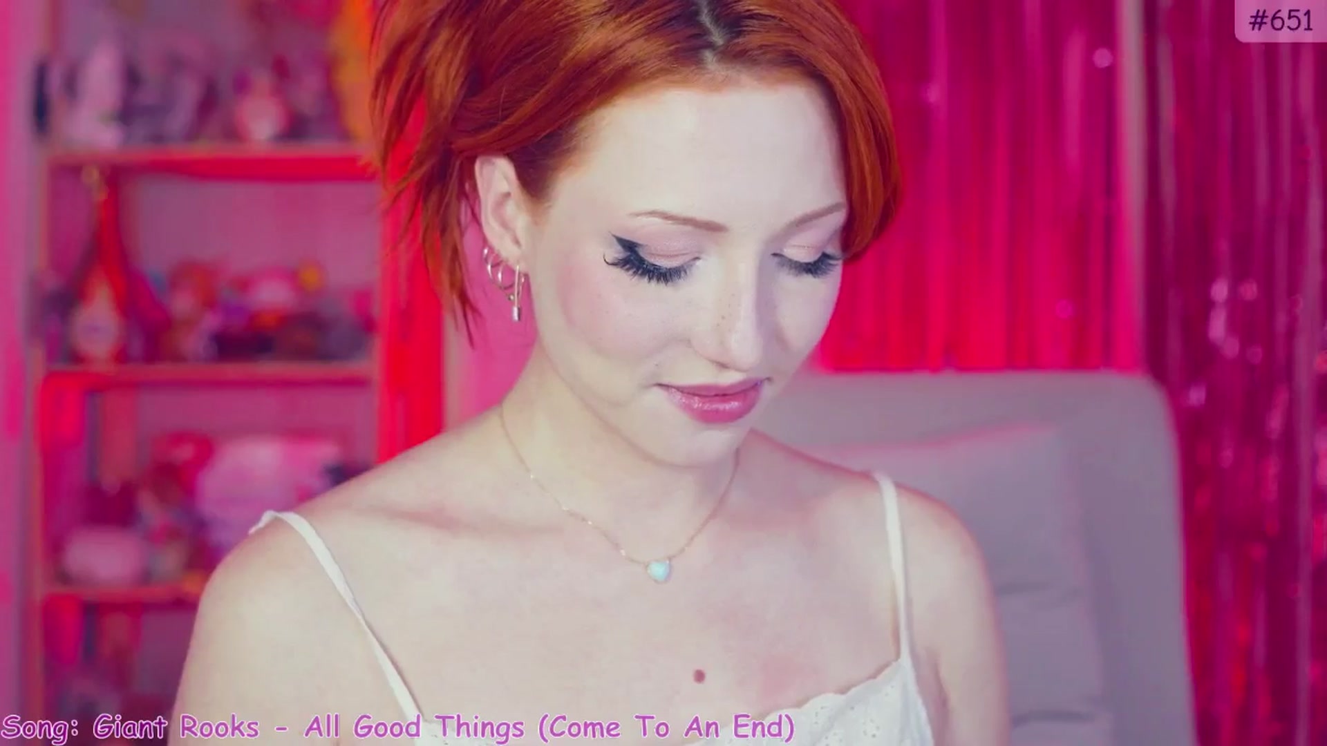 Gallery image thumbnail from Purrelove's myfreecams stream on, 12/20/2024, 15:56 image 13 of 20