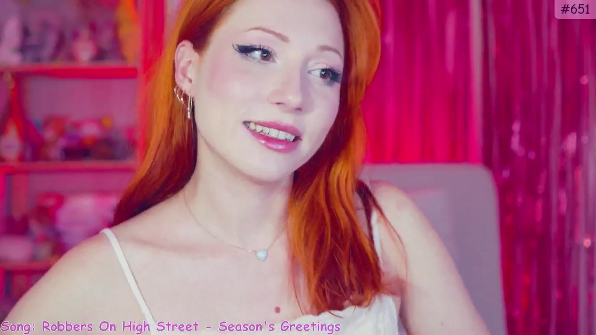 Gallery image thumbnail from Purrelove's myfreecams stream on, 12/20/2024, 15:56 image 5 of 20