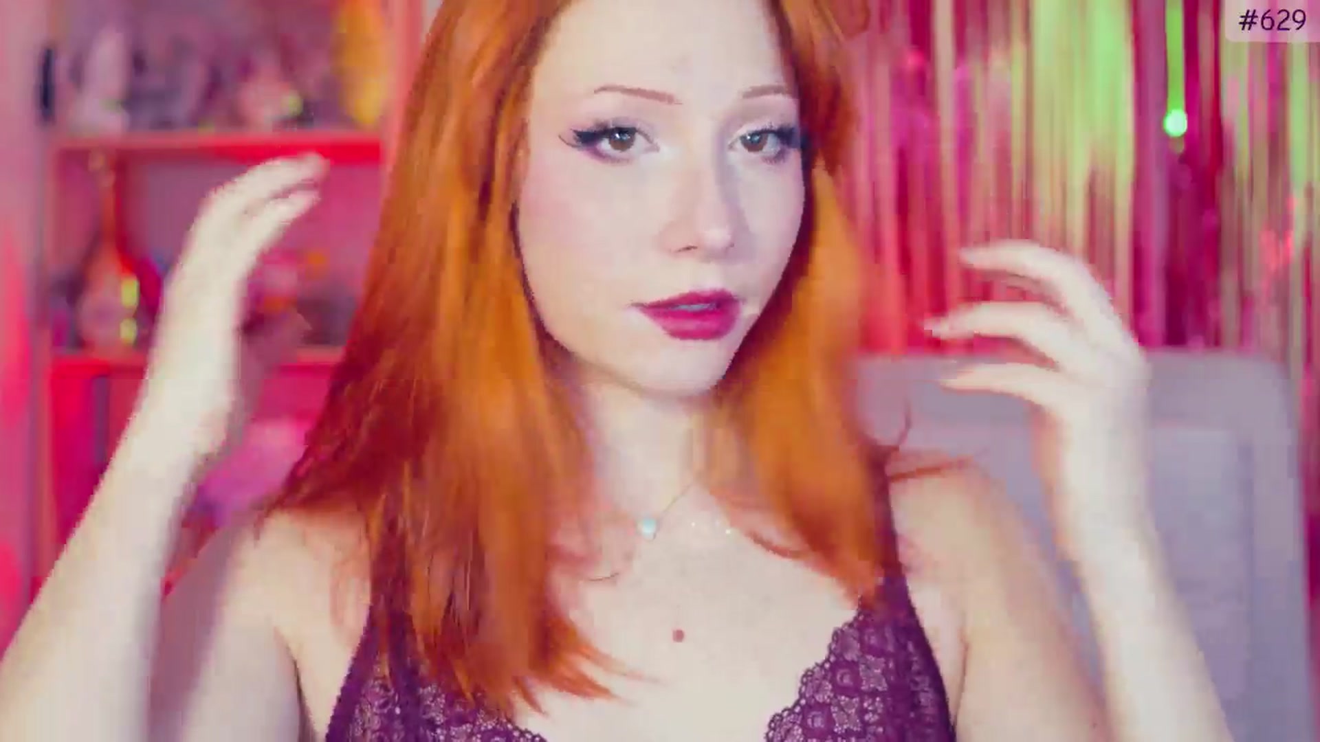 Gallery image thumbnail from Purrelove's myfreecams stream on, 12/25/2024, 12:51 image 2 of 20