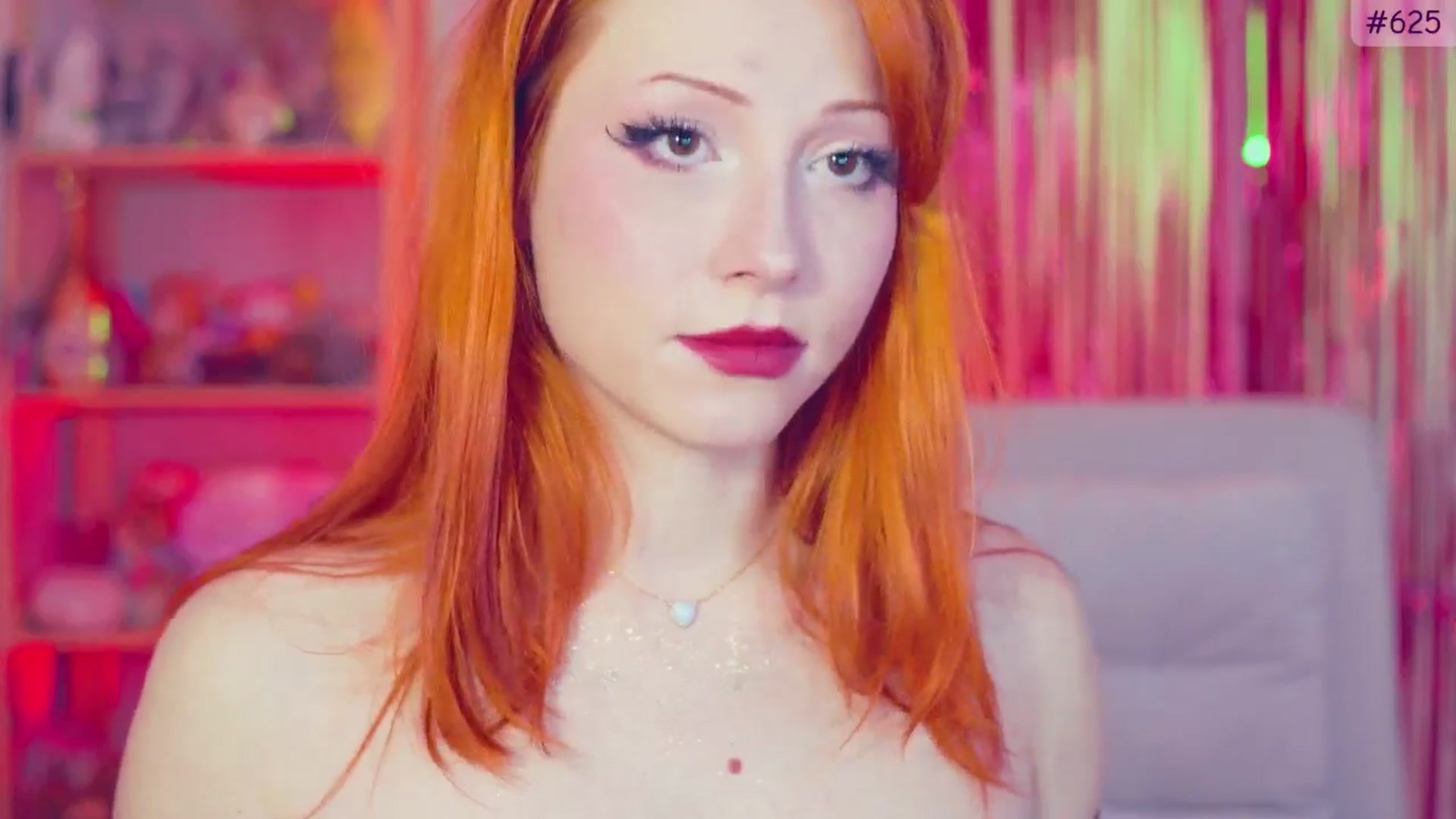 Gallery image thumbnail from Purrelove's myfreecams stream on, 12/25/2024, 12:51 image 4 of 20