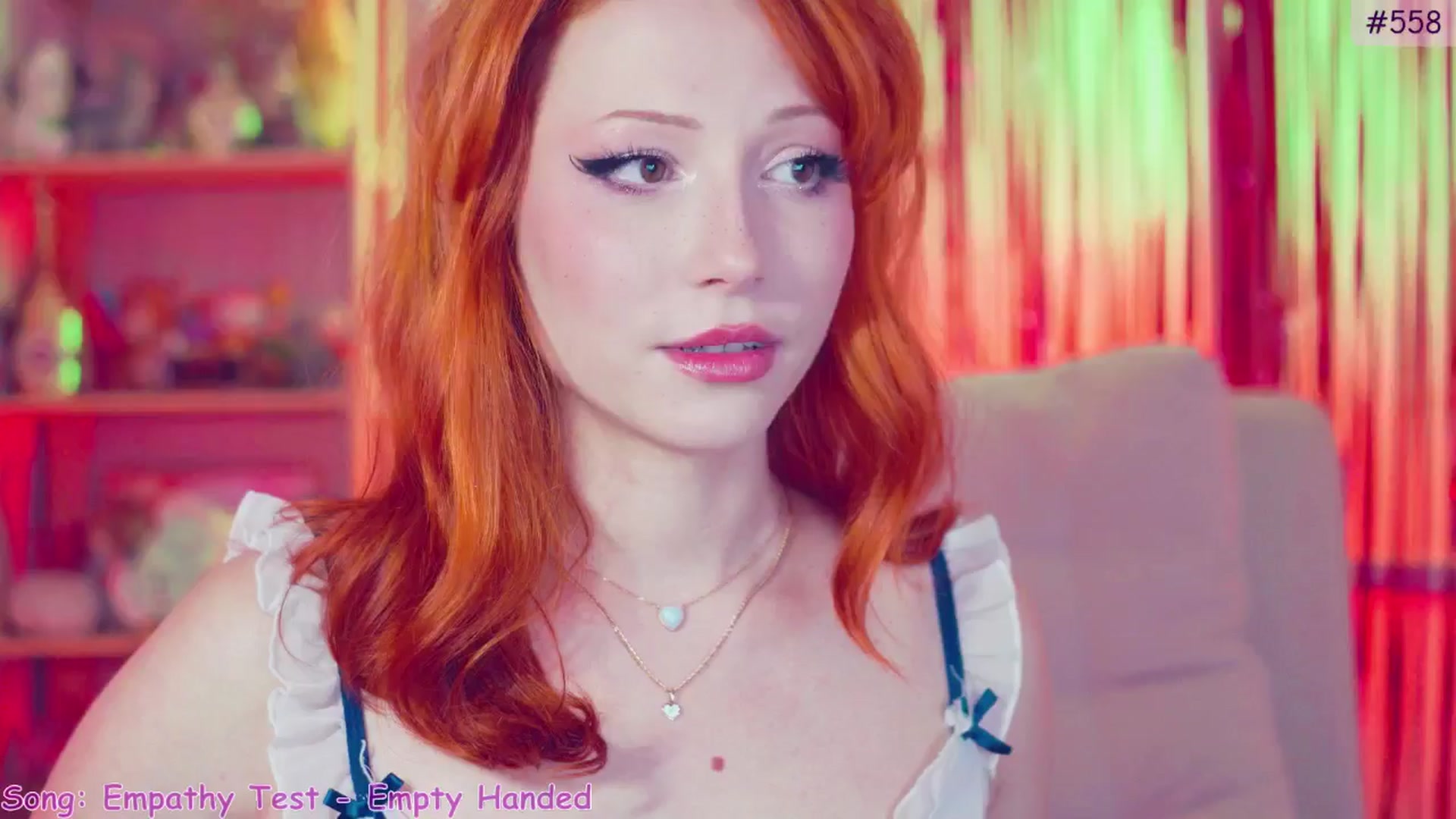 Gallery image thumbnail from Purrelove's myfreecams stream on, 12/30/2024, 12:44 image 7 of 20