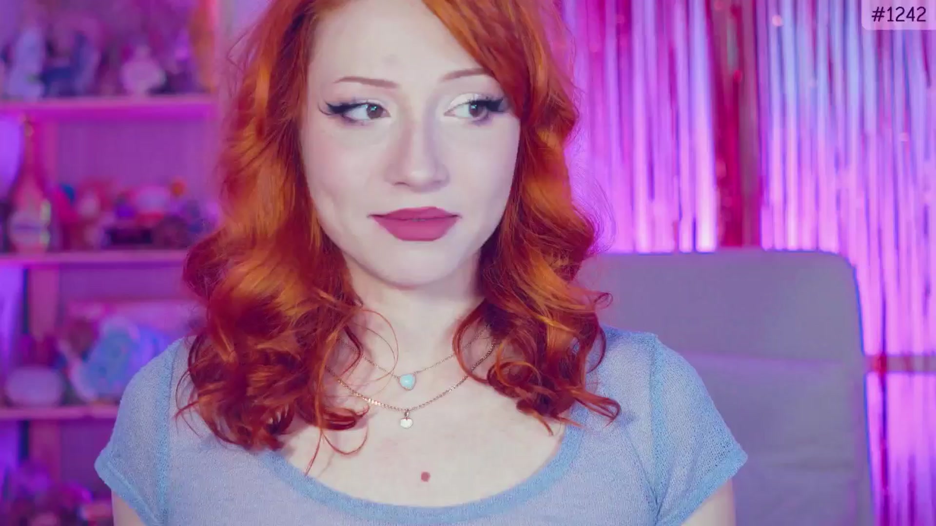 Gallery image thumbnail from Purrelove's myfreecams stream on, 01/05/2025, 09:23 image 15 of 20