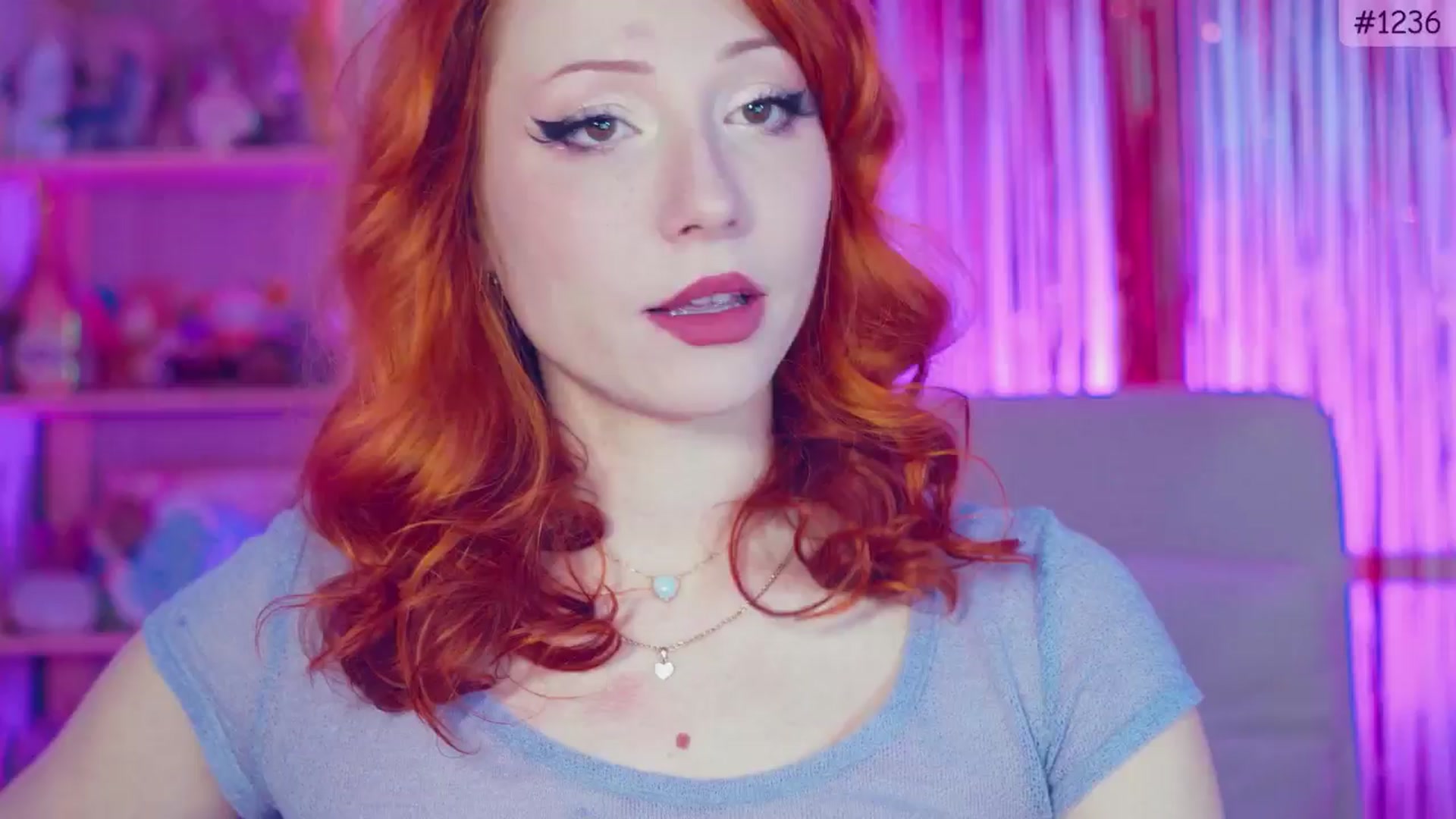 Gallery image thumbnail from Purrelove's myfreecams stream on, 01/05/2025, 09:23 image 10 of 20