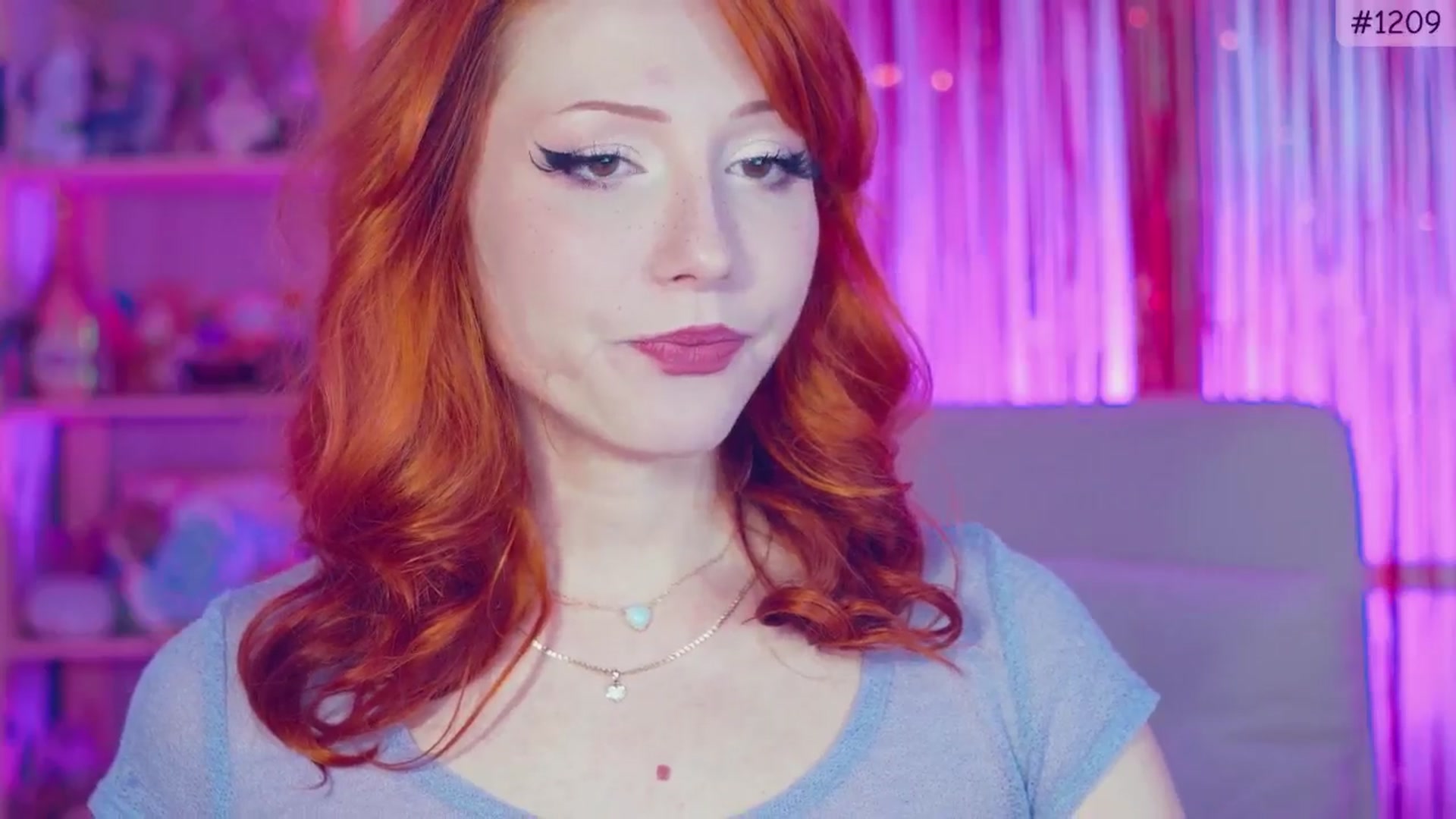 Gallery image thumbnail from Purrelove's myfreecams stream on, 01/05/2025, 11:09 image 18 of 20