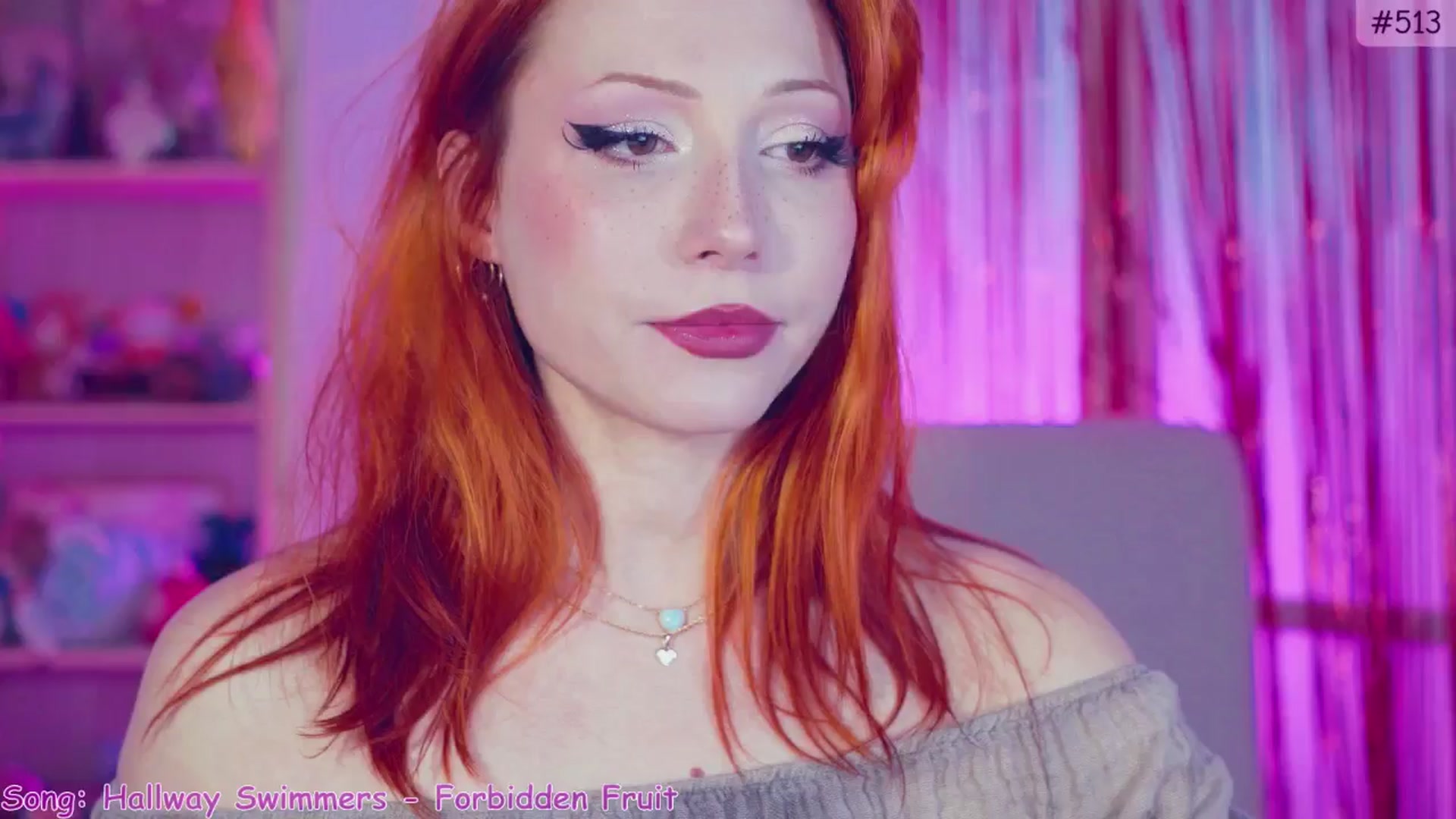 Gallery image thumbnail from Purrelove's myfreecams stream on, 01/08/2025, 09:25 image 17 of 20