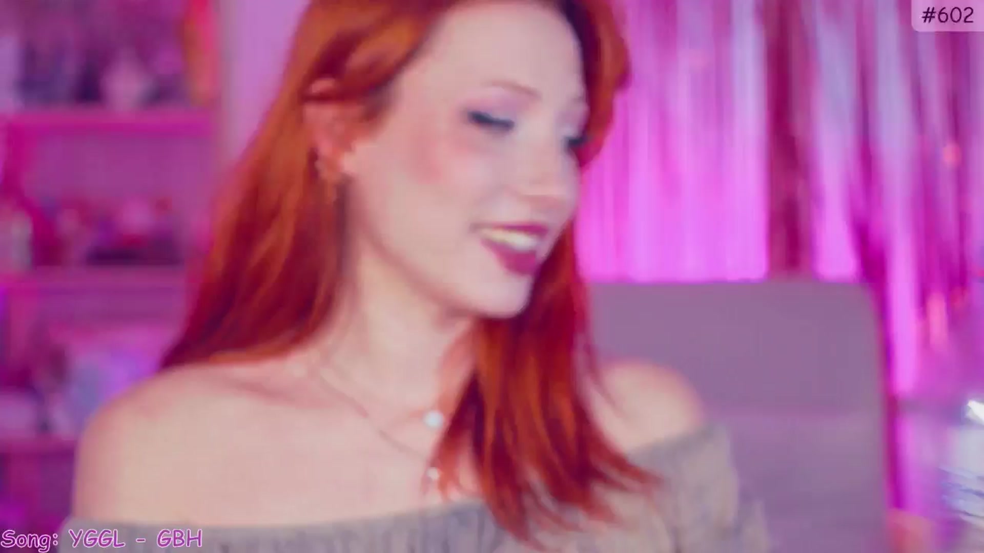 Gallery image thumbnail from Purrelove's myfreecams stream on, 01/08/2025, 09:25 image 12 of 20