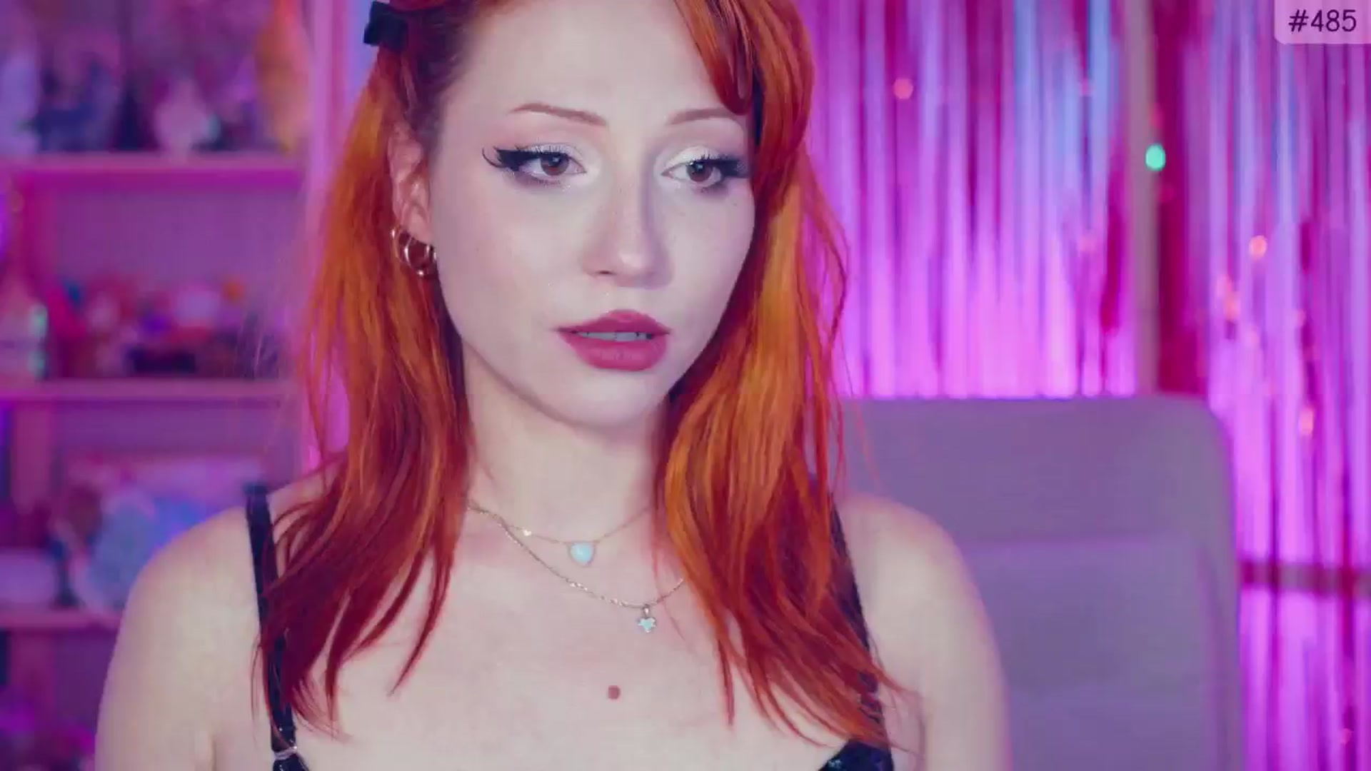 Gallery image thumbnail from Purrelove's myfreecams stream on, 01/09/2025, 12:44 image 9 of 20
