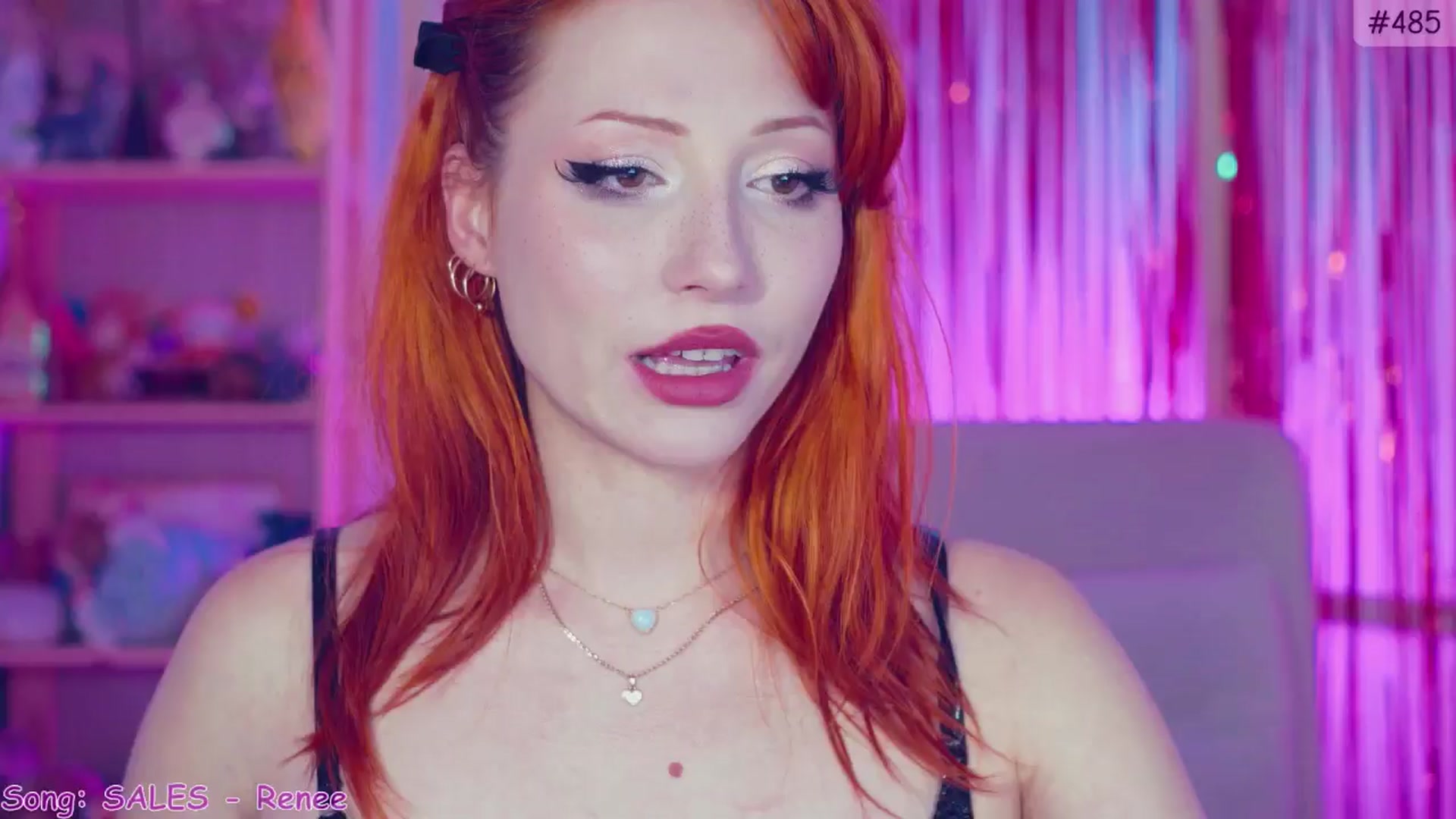 Gallery image thumbnail from Purrelove's myfreecams stream on, 01/09/2025, 12:44 image 6 of 20