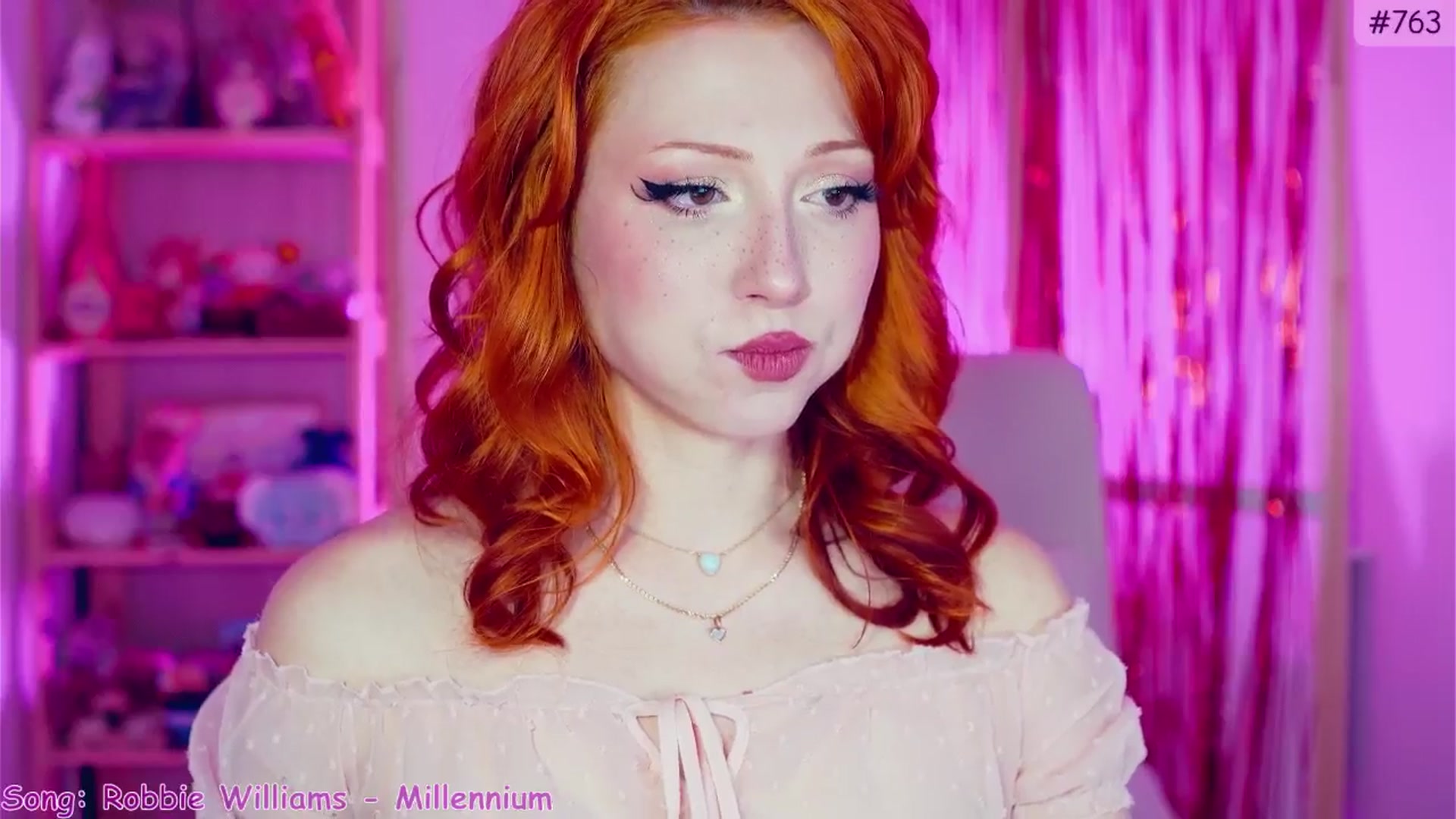 Gallery image thumbnail from Purrelove's myfreecams stream on, 01/20/2025, 13:19 image 6 of 20