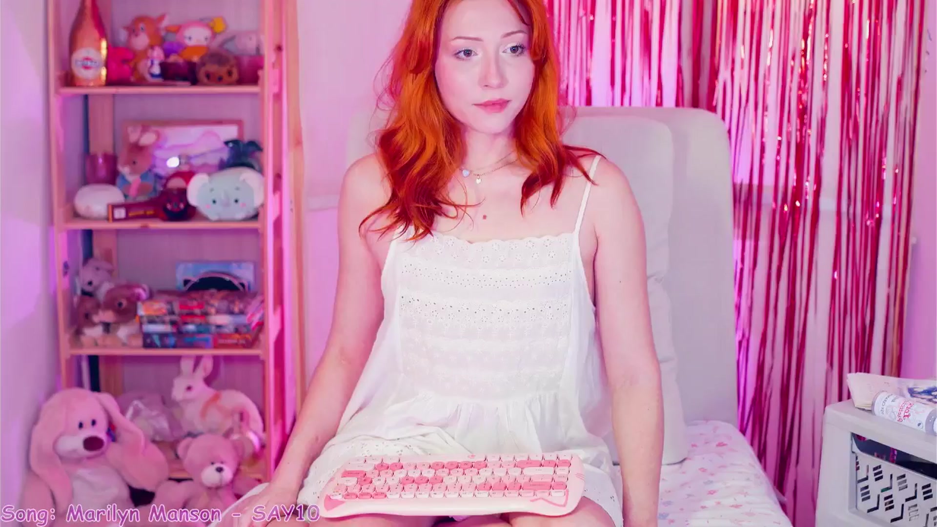 Gallery image thumbnail from Purrelove's myfreecams stream on, 02/05/2025, 08:55 image 19 of 20