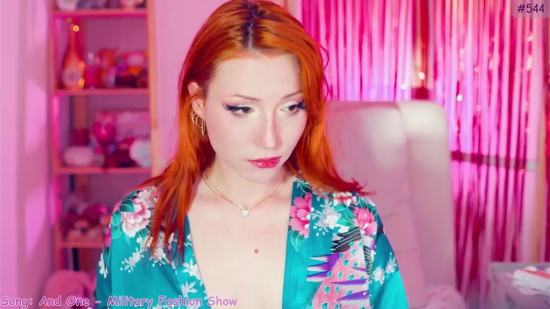 Gallery image thumbnail from Purrelove's myfreecams stream on, 02/09/2025, 10:51 image 12 of 20