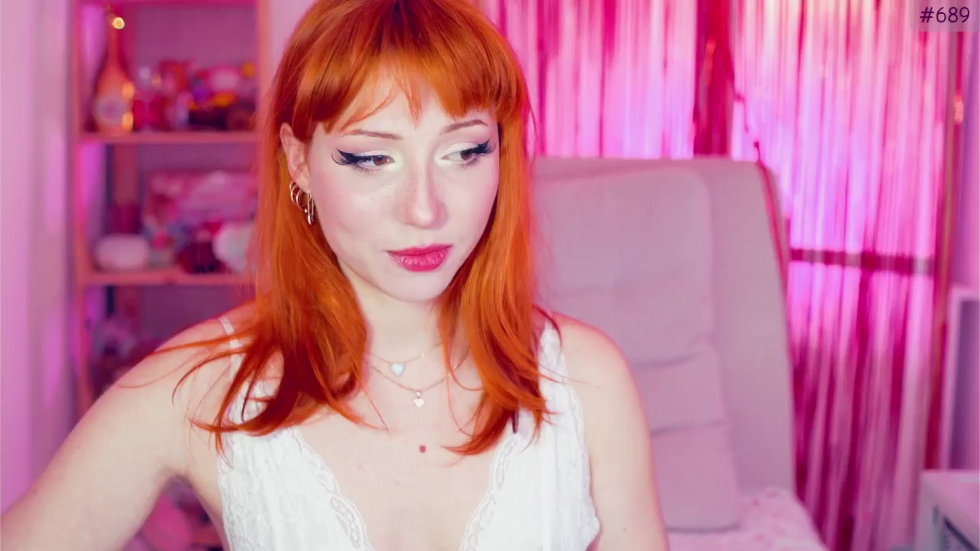 Gallery image thumbnail from Purrelove's myfreecams stream on, 02/13/2025, 11:06 image 2 of 20