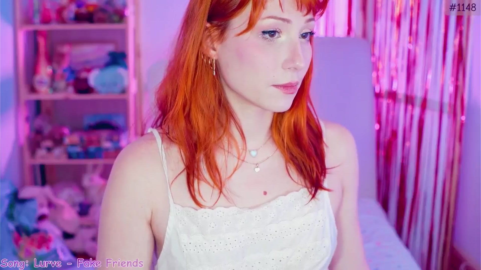 Gallery image thumbnail from Purrelove's myfreecams stream on, 03/06/2025, 08:07 image 15 of 20